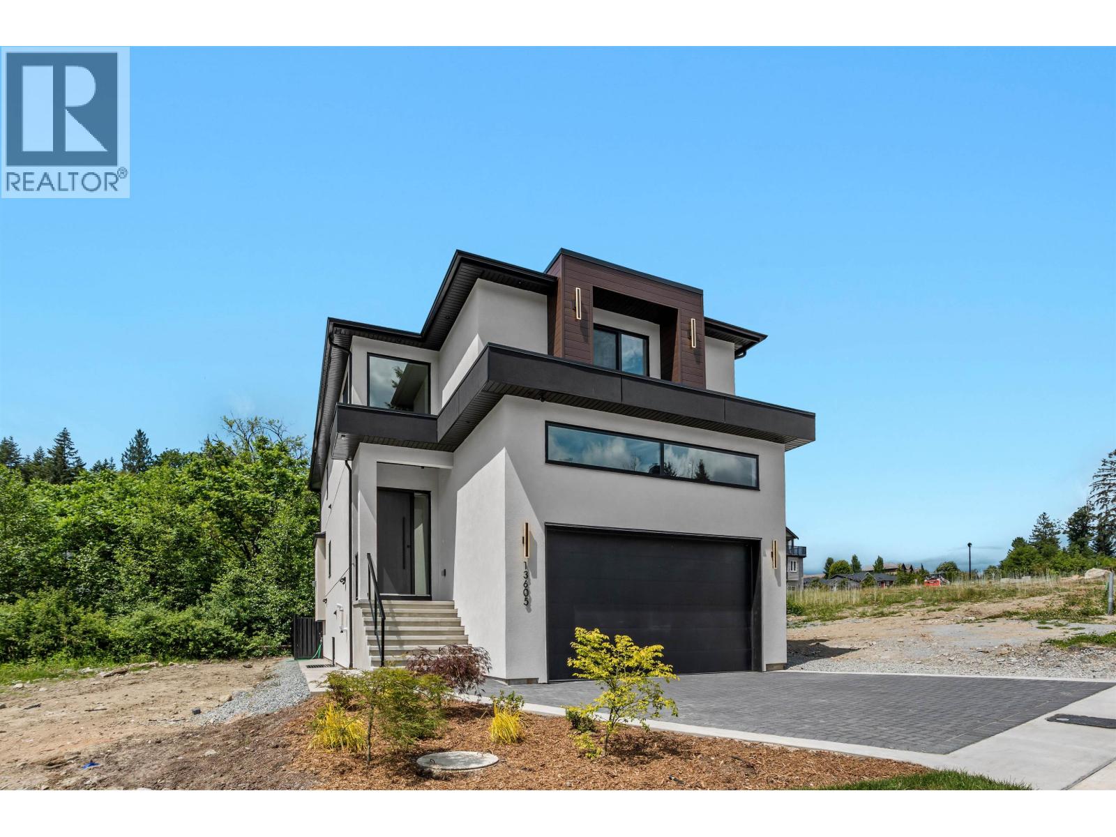 13605 231 Street Property Photo 2
