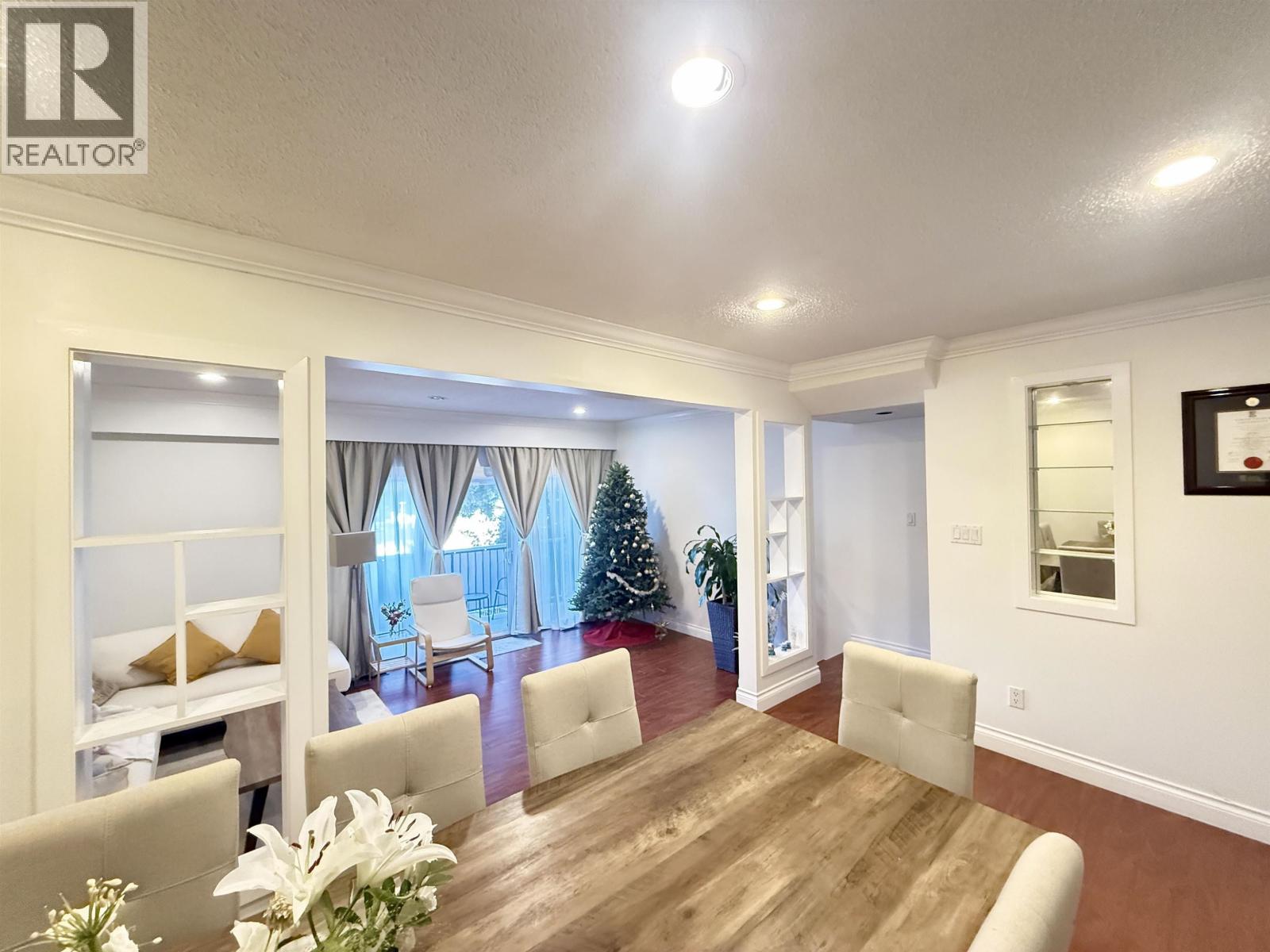 6722 Kneale Place Property Photo 1
