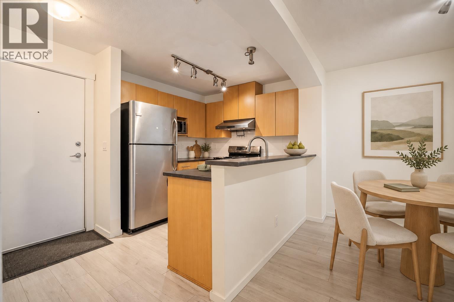 408 9319 University Crescent Property Photo 7