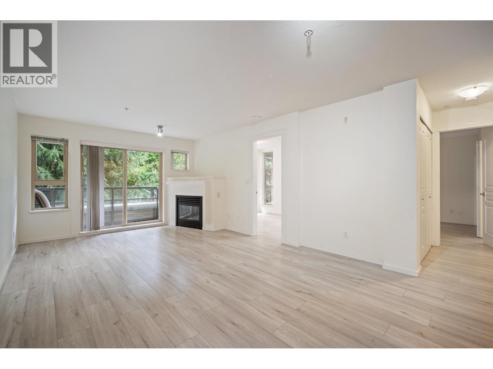408 9319 University Crescent Property Photo 10