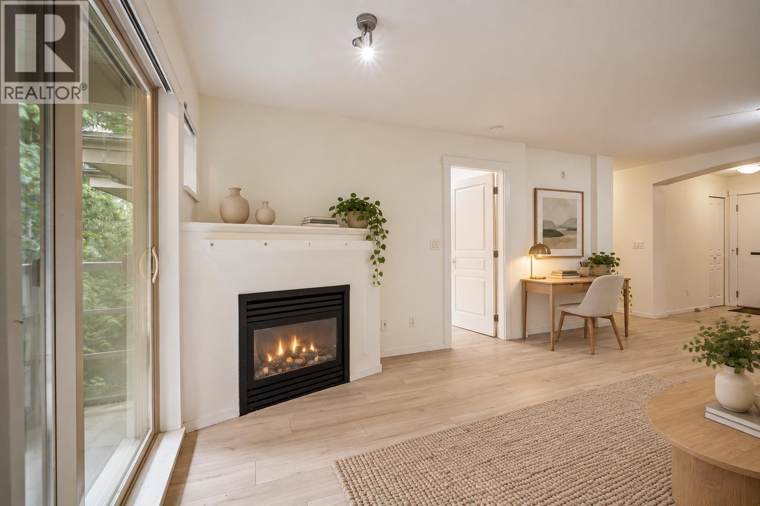 408 9319 University Crescent Property Photo 12