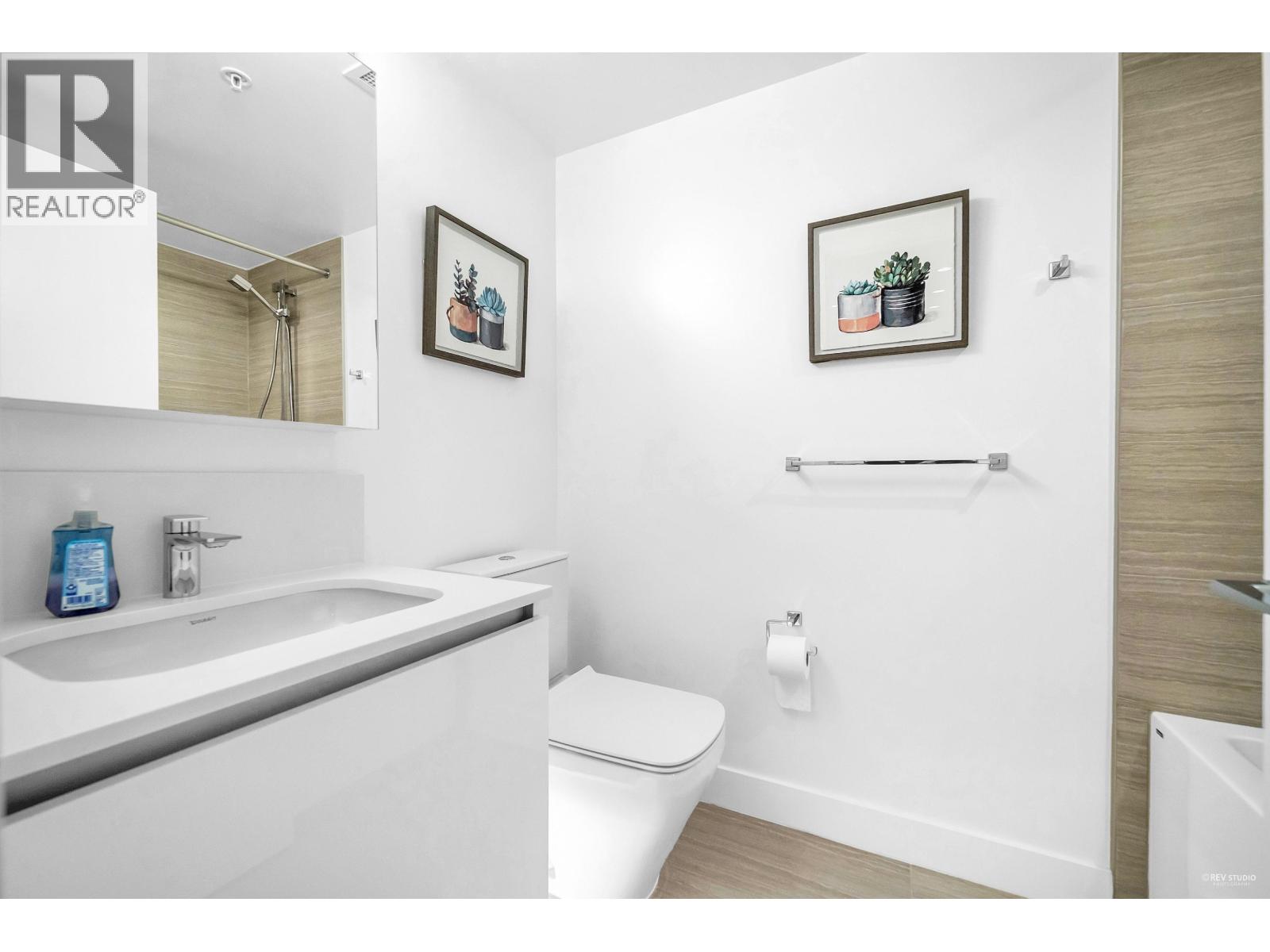 811 5788 Gilbert Road Property Photo 13
