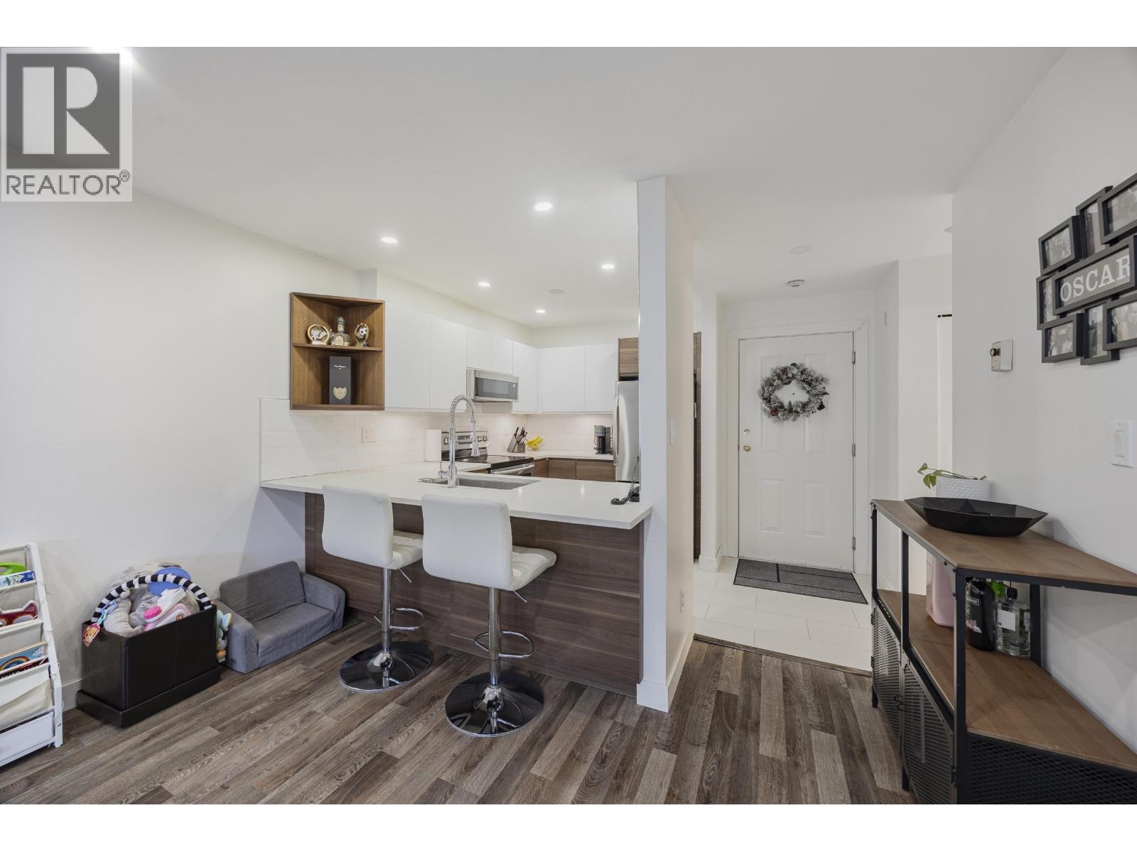 205 7465 Sandborne Avenue Property Photo 10