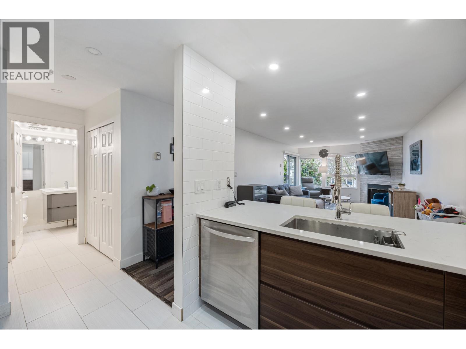 205 7465 Sandborne Avenue Property Photo 12