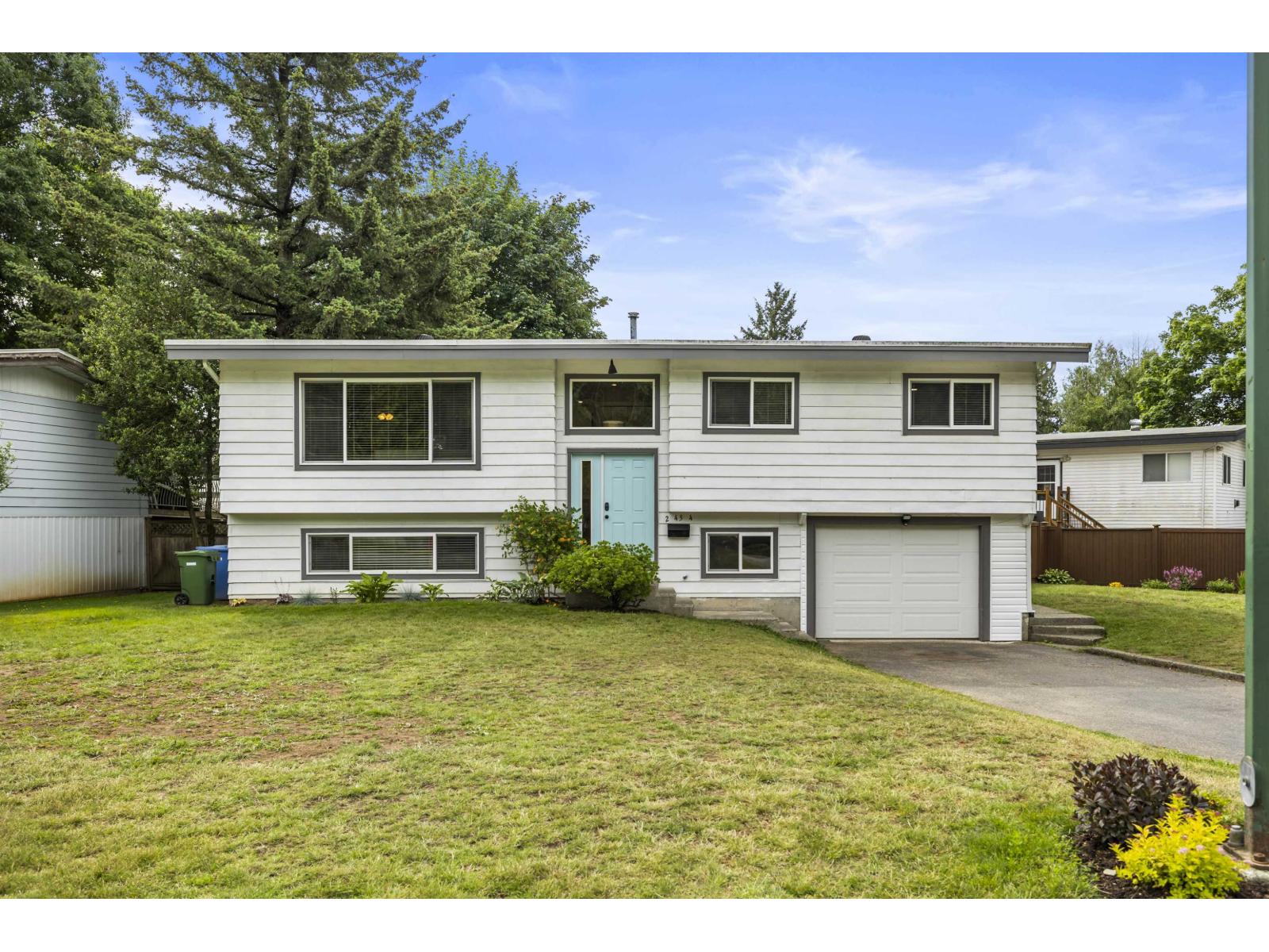 2454 ALADDIN CRESCENT