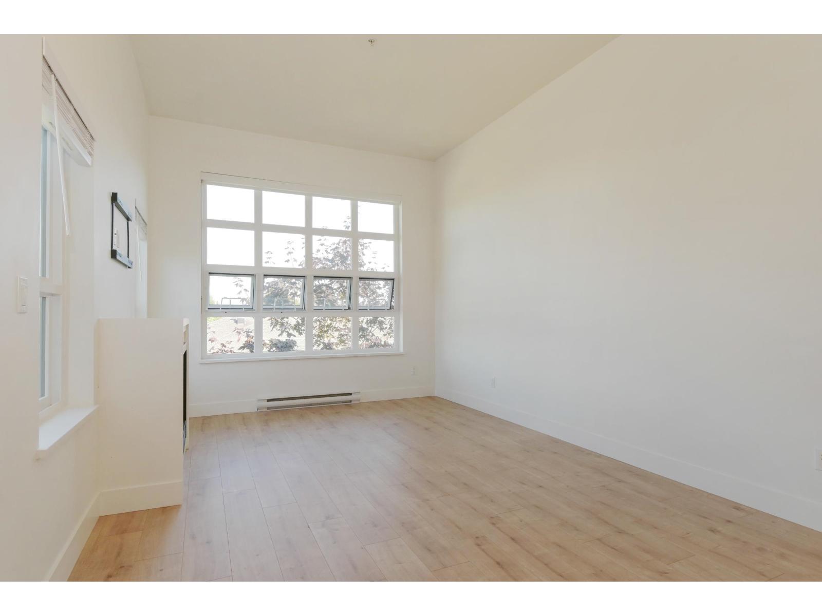 411 6815 188 Street Property Photo 4