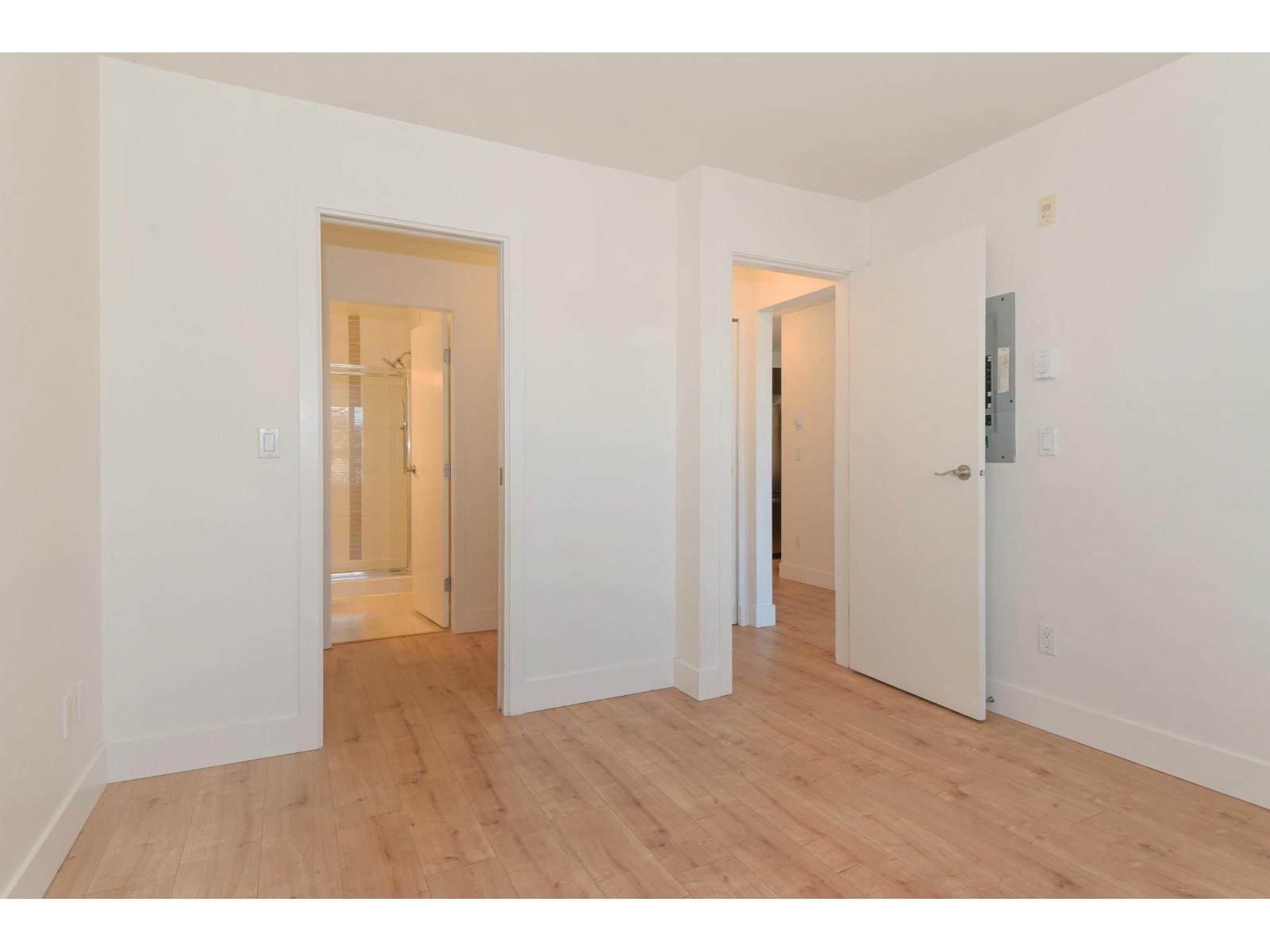 411 6815 188 Street Property Photo 17