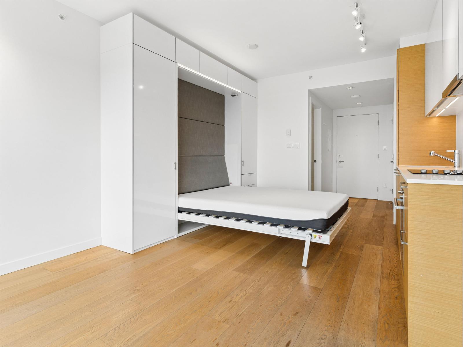 1903 13438 Central Avenue Property Photo 15