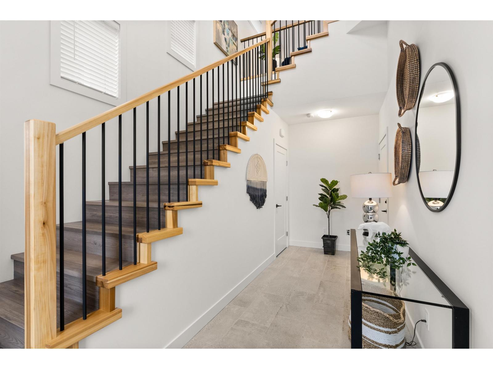 1871 Agassiz Avenue #3 Property Photo 2
