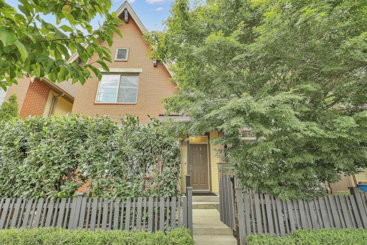 2472 164 Street Property Photo 3
