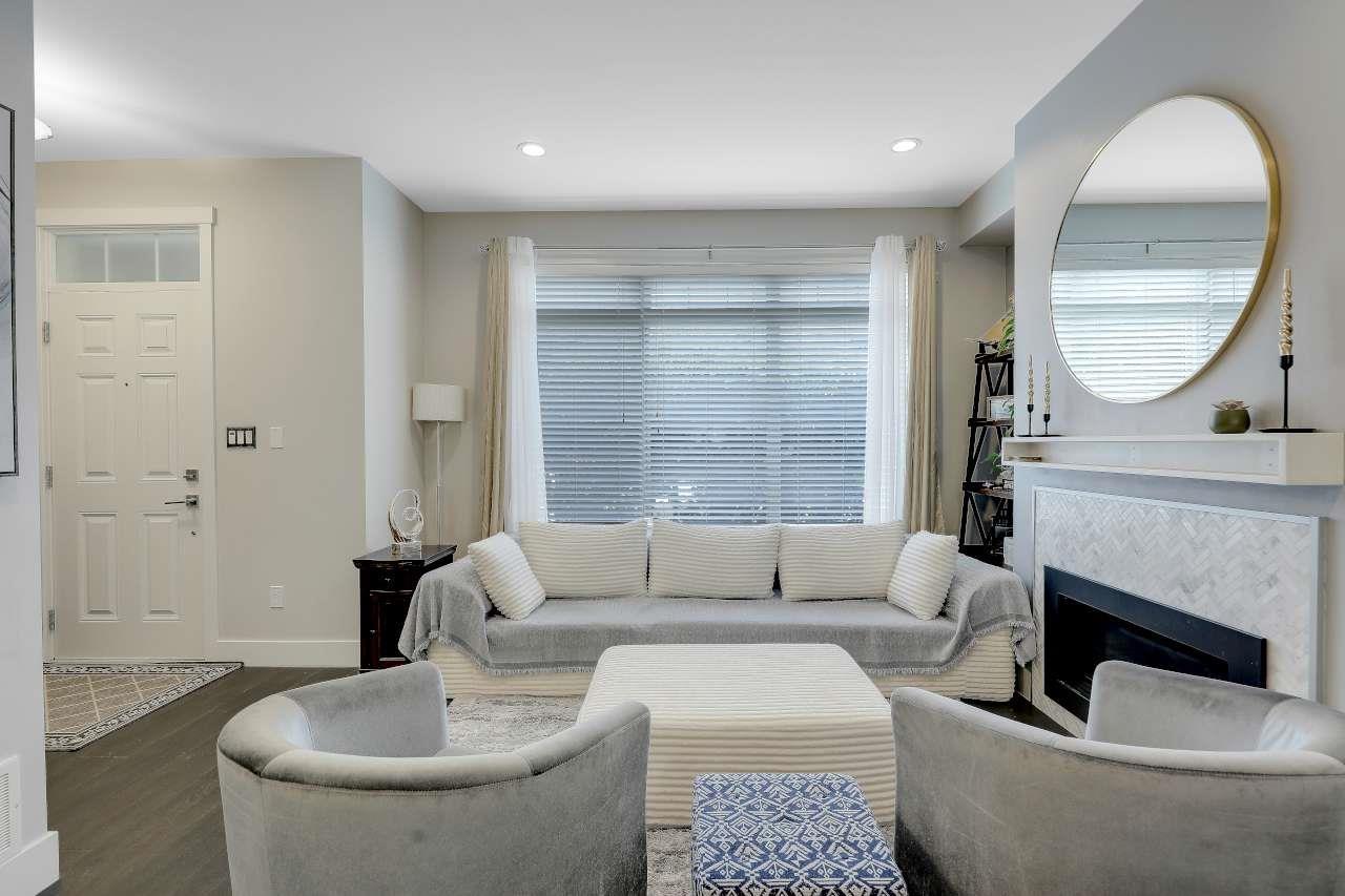 2472 164 Street Property Photo 5