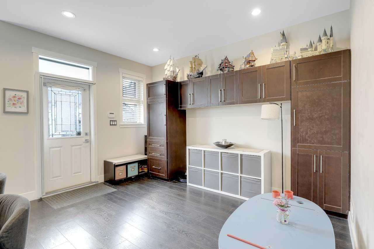 2472 164 Street Property Photo 17