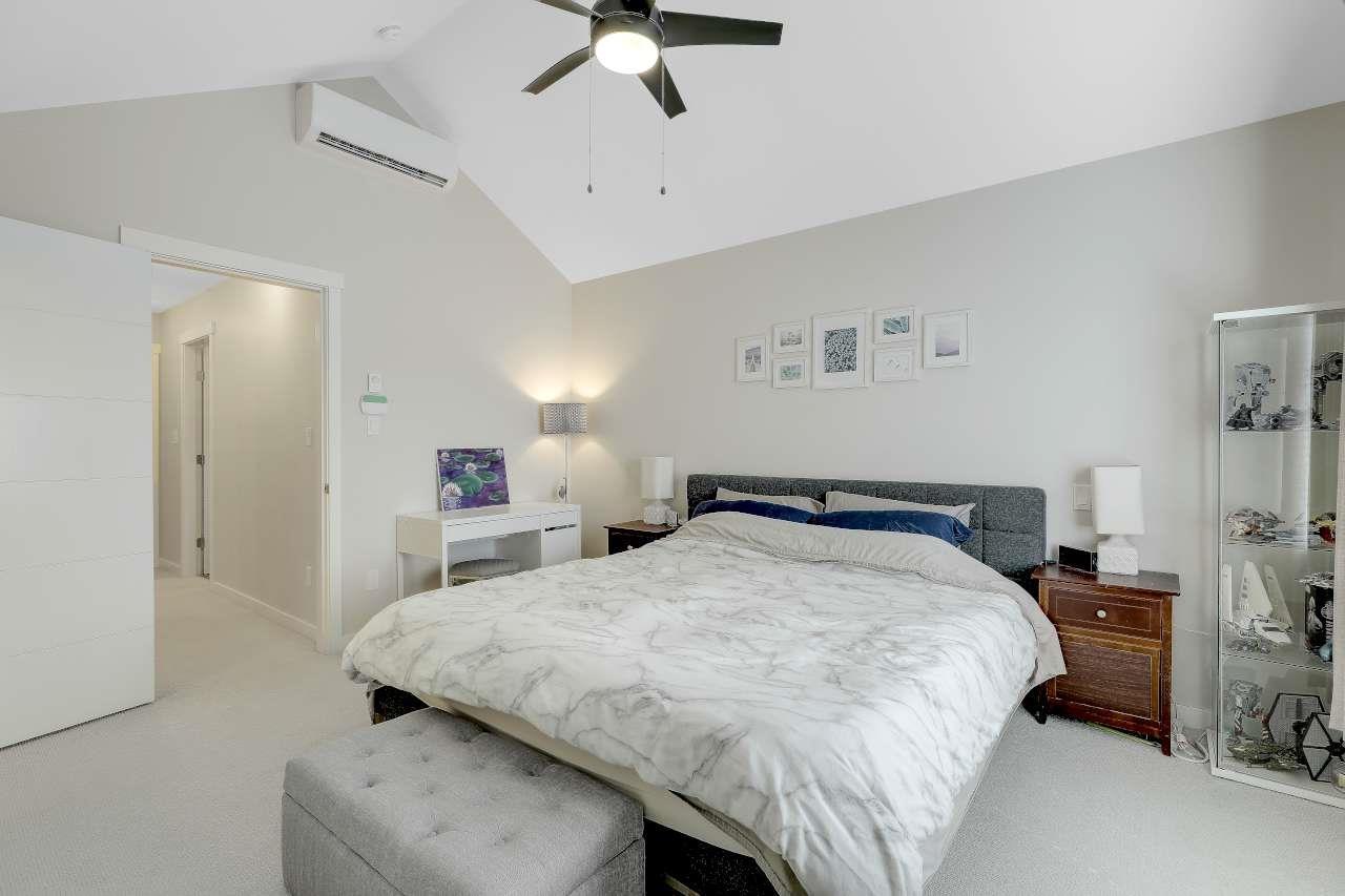 2472 164 Street Property Photo 23