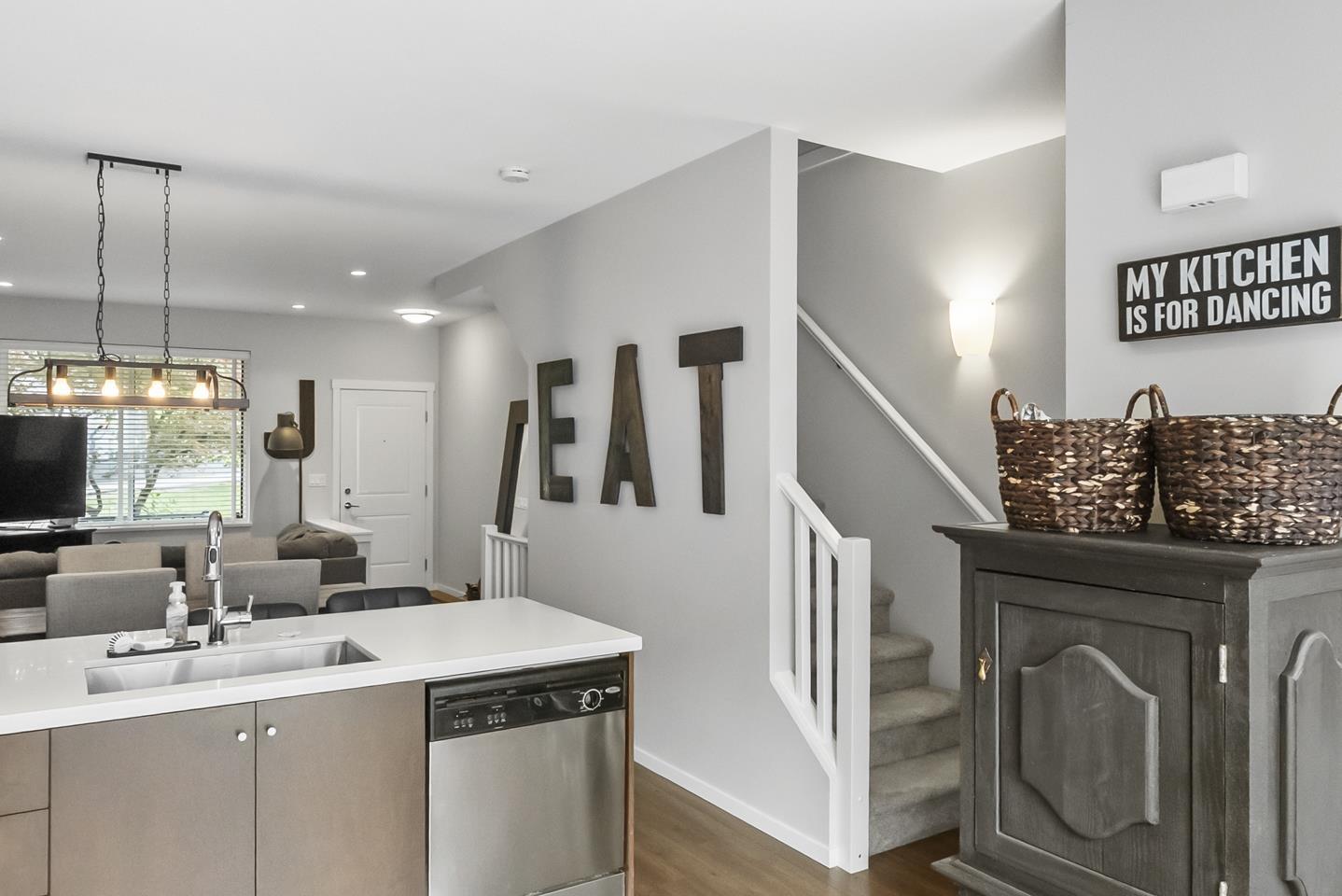 40 6895 188 Street Property Photo 11