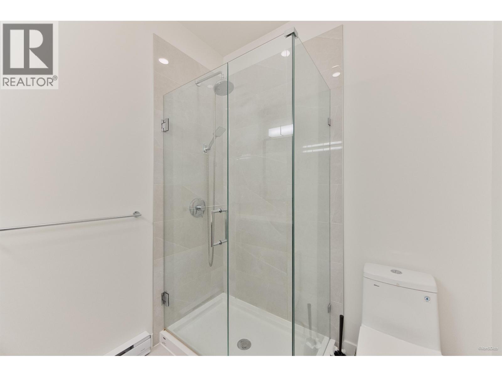 131 3565 Baycrest Avenue Property Photo 21