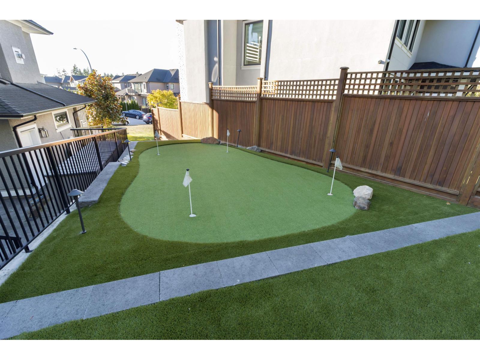 2886 165b Street Property Photo 35