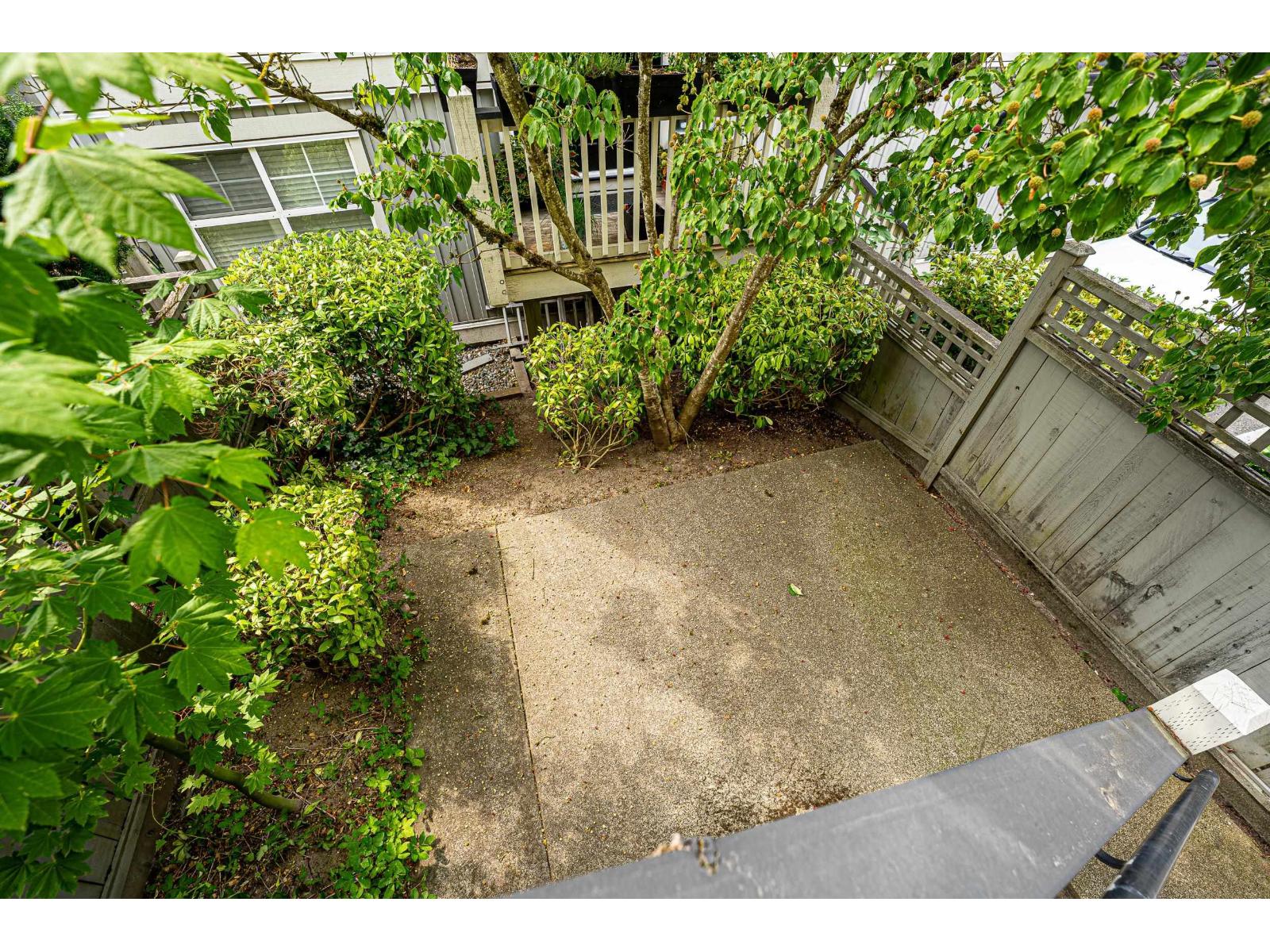 54 8383 159 Street Property Photo 30