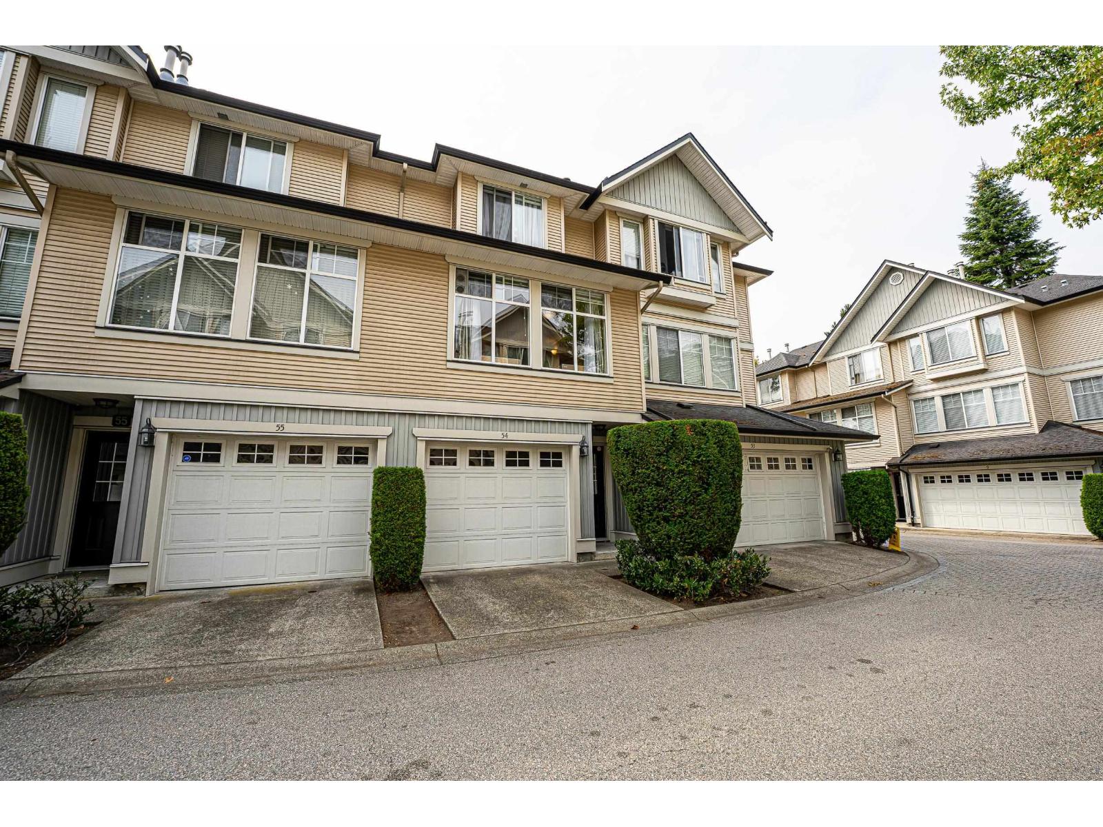 54 8383 159 Street Property Photo 32