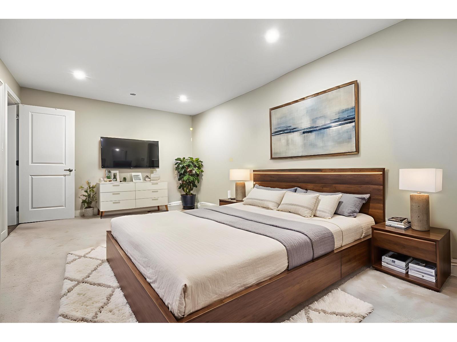 6470 130 Street Property Photo 17