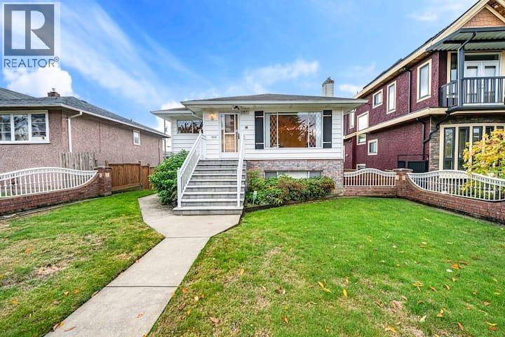 3136 E 53RD AVENUE
