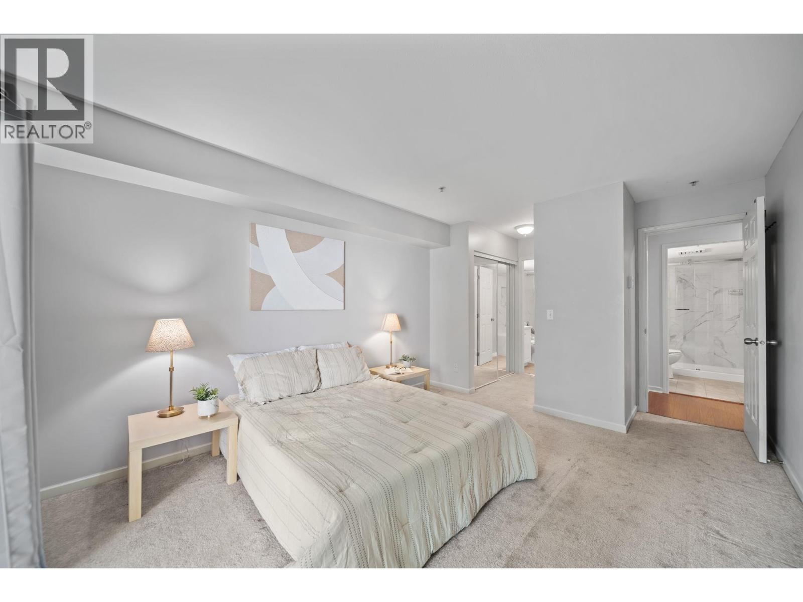 401 22233 River Road Property Photo 14