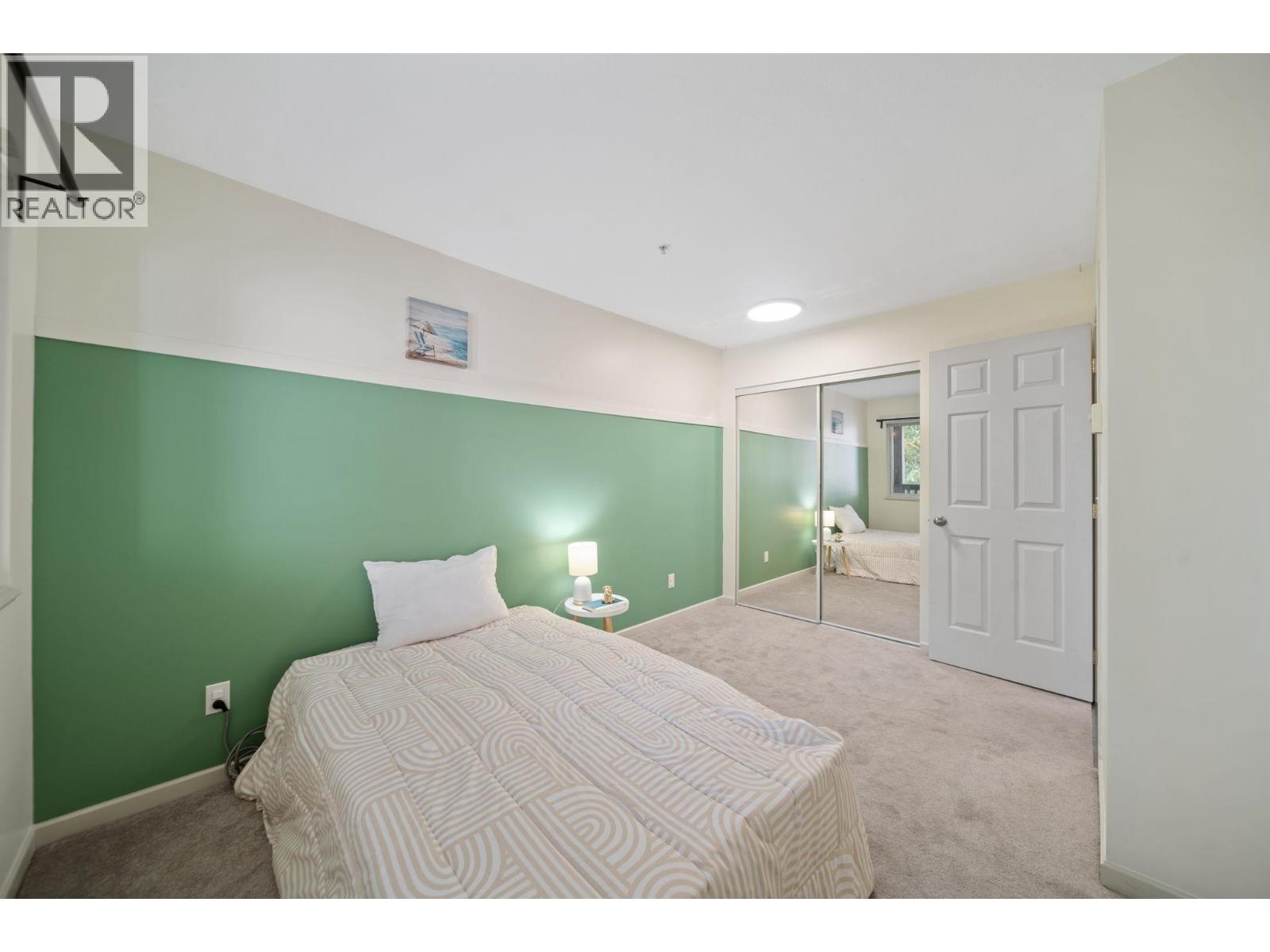 401 22233 River Road Property Photo 22