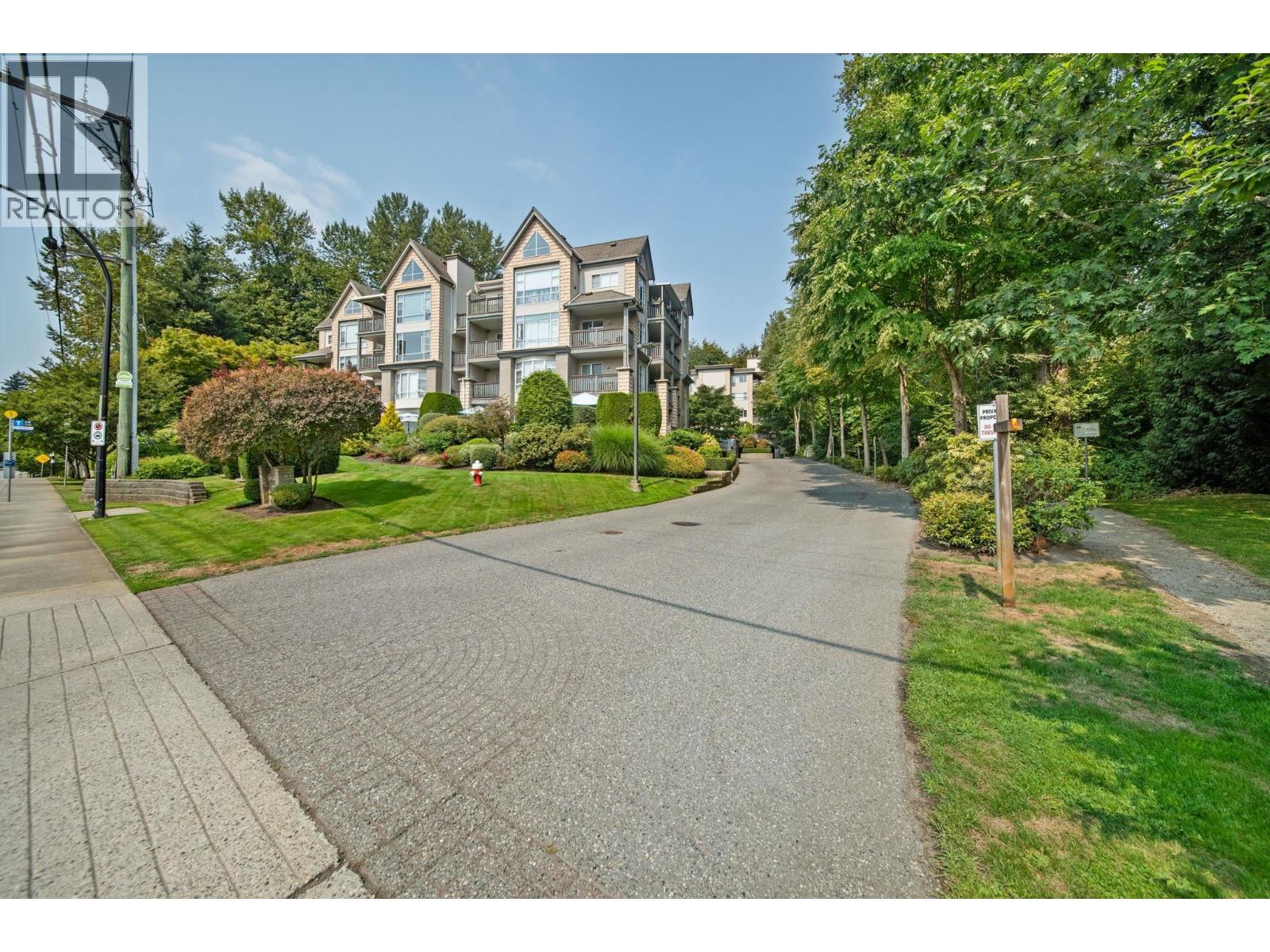 401 22233 River Road Property Photo 32