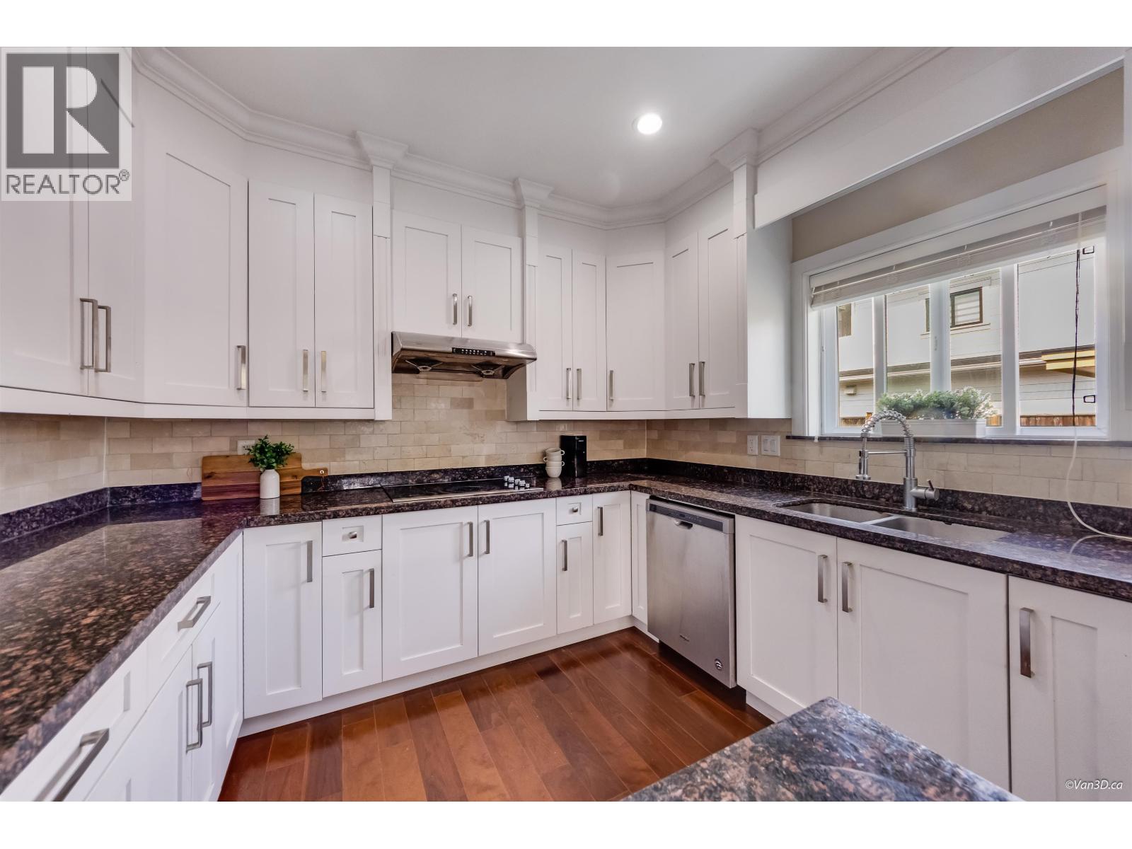6643 Imperial Street Property Photo 3