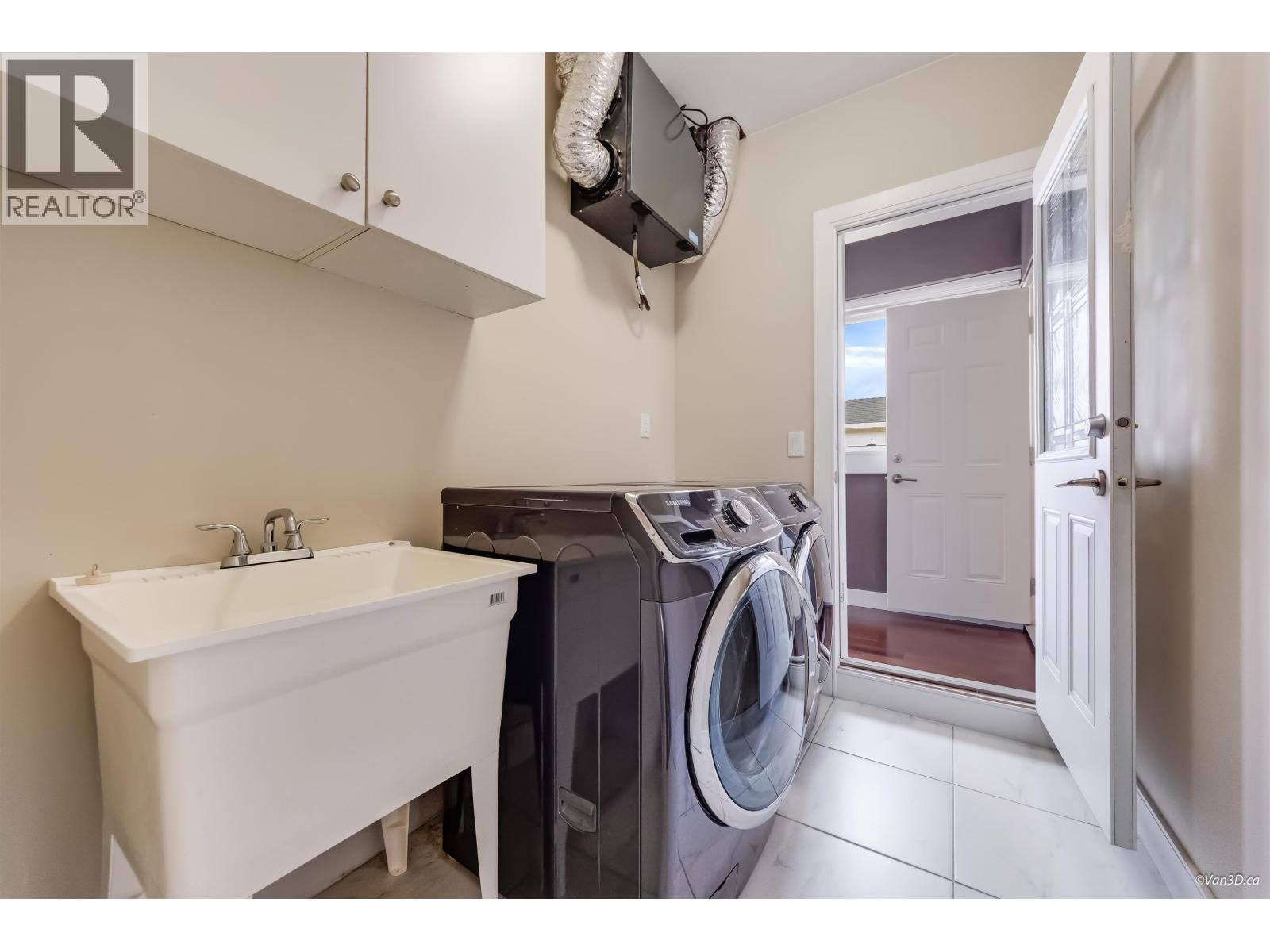 6643 Imperial Street Property Photo 23