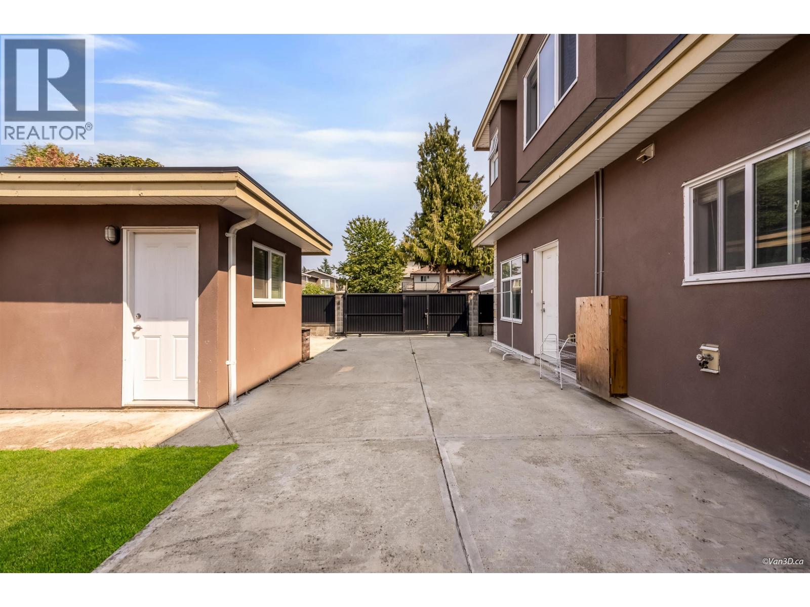 6643 Imperial Street Property Photo 28