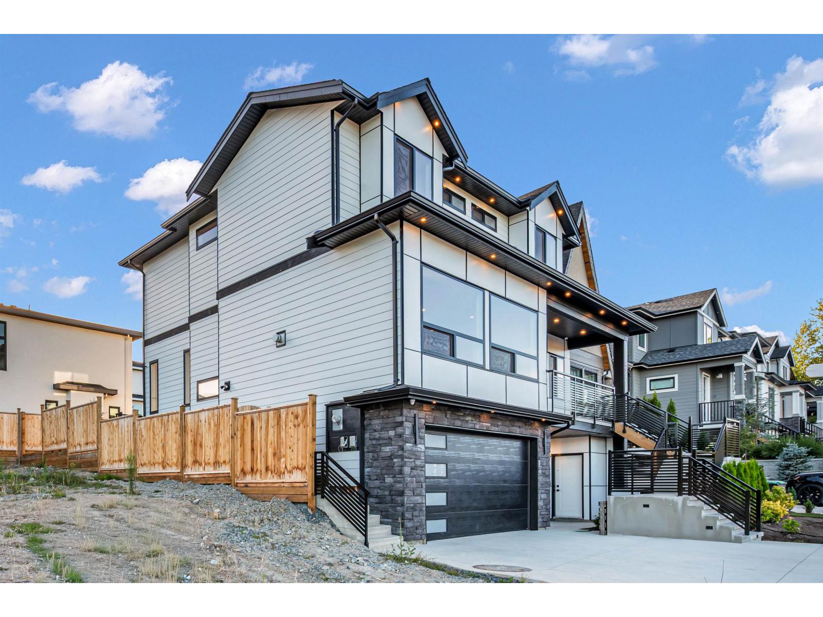 6911 205 Street Property Photo 3