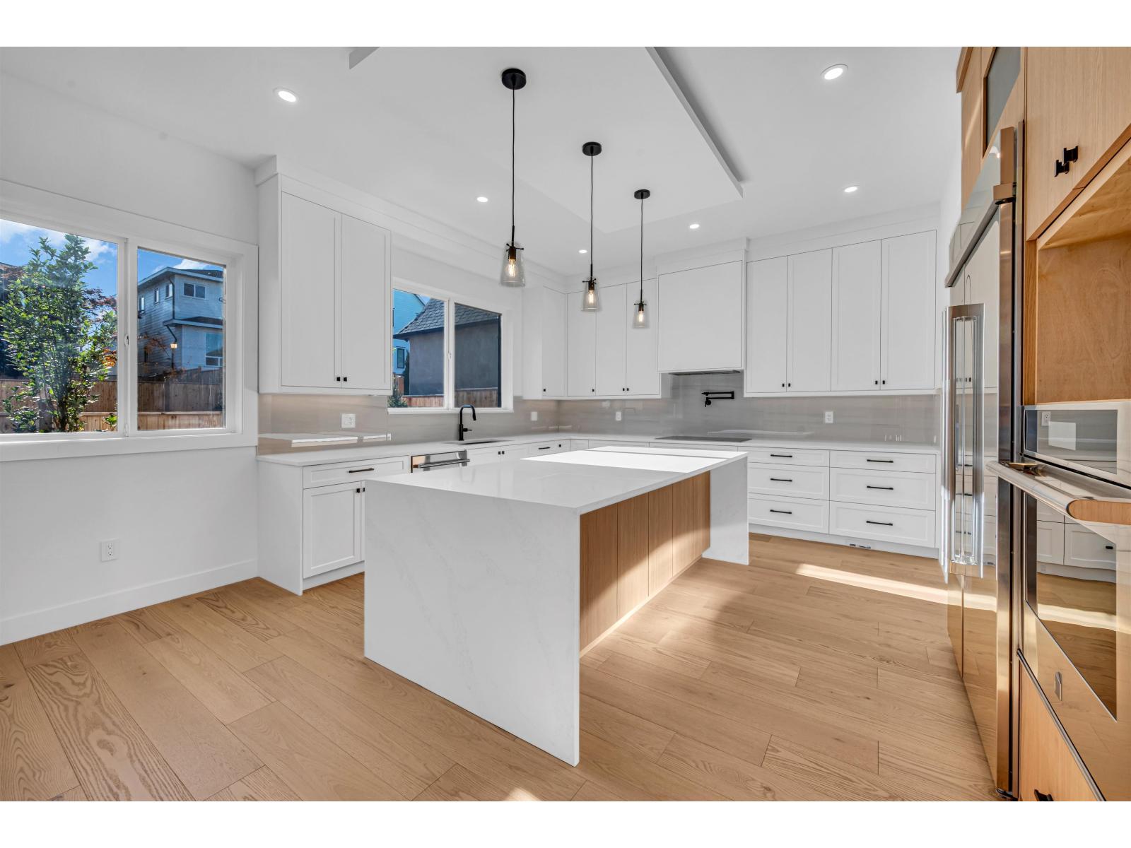 6911 205 Street Property Photo 15