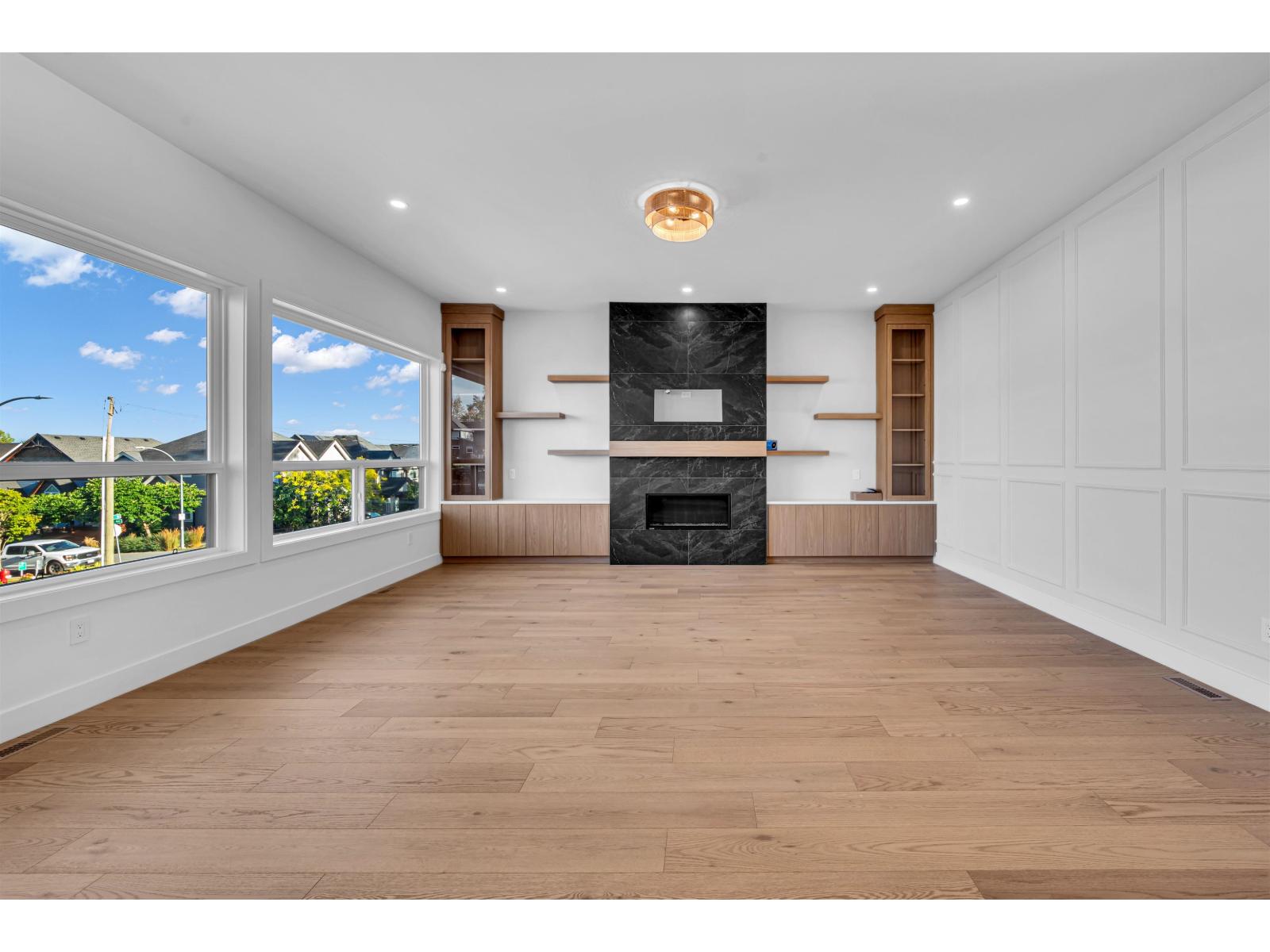 6911 205 Street Property Photo 21