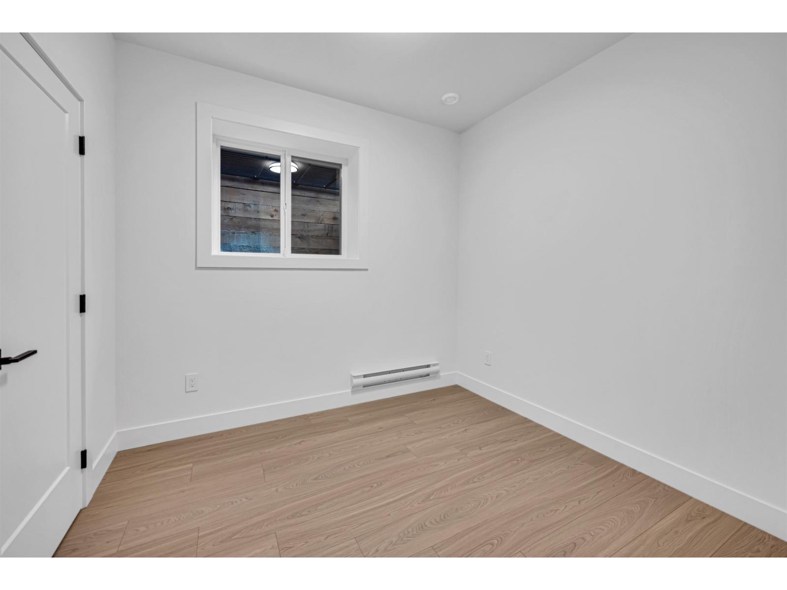 6911 205 Street Property Photo 27