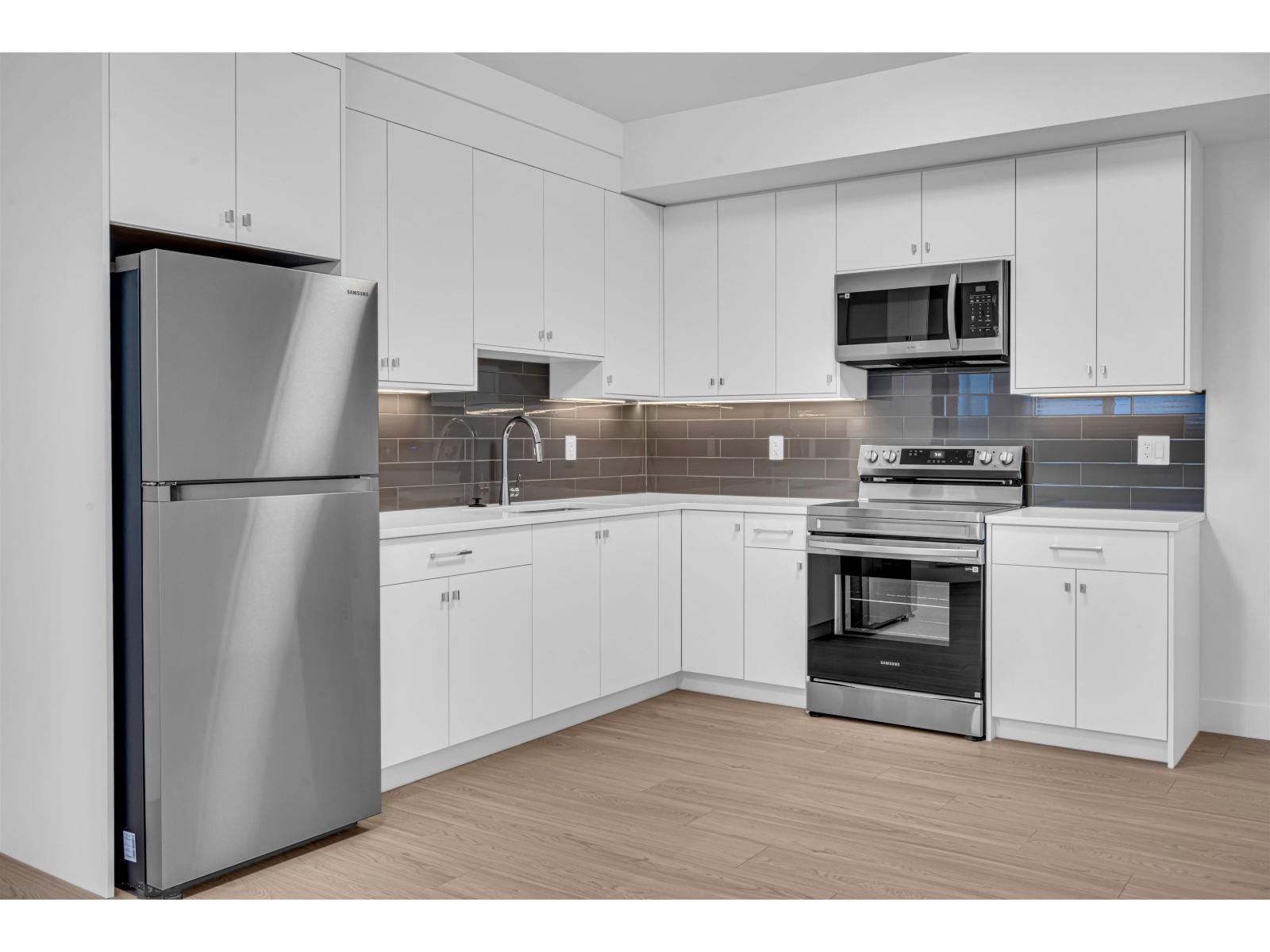 6911 205 Street Property Photo 39
