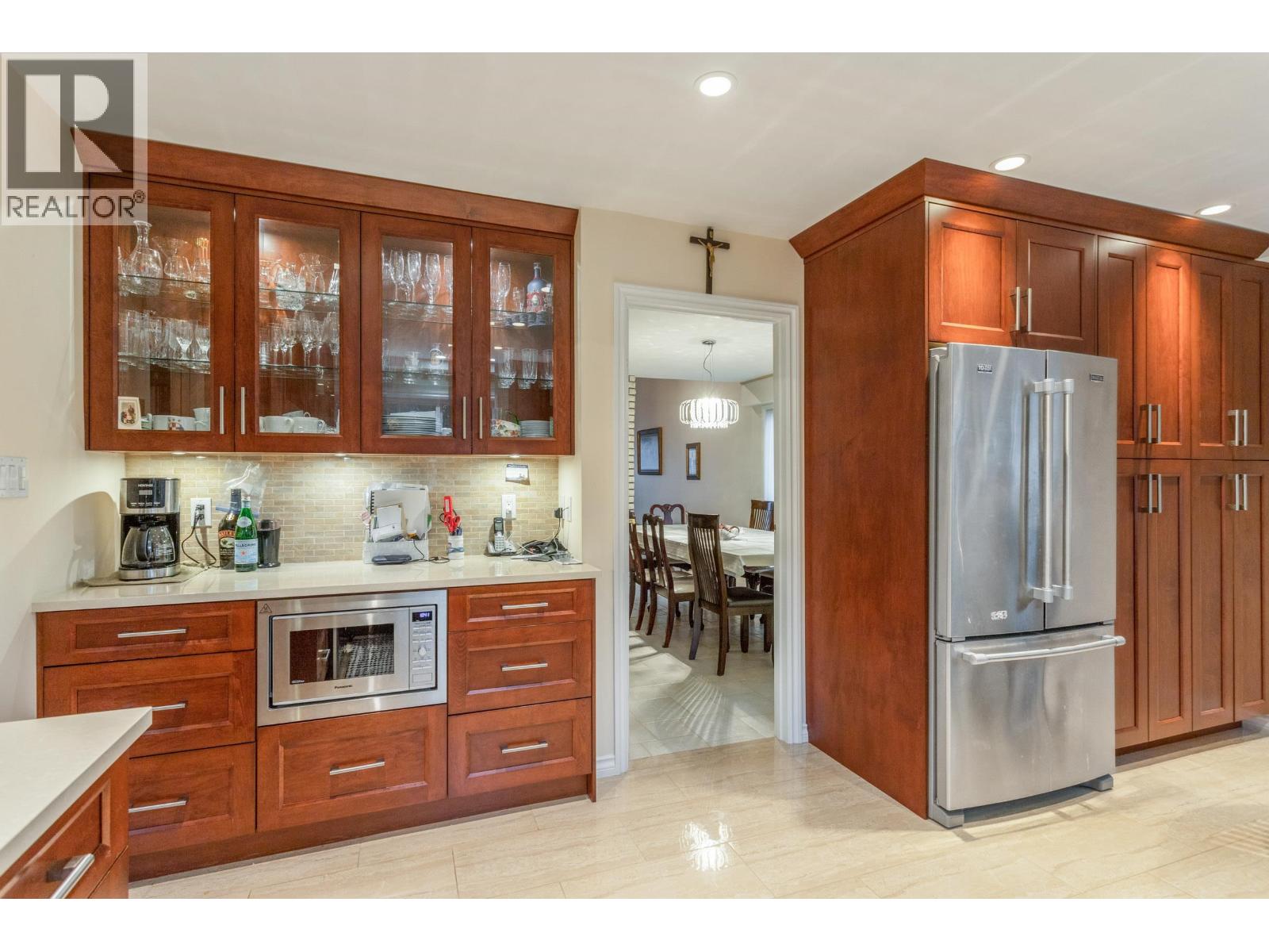 4729 Canada Way Property Photo 2
