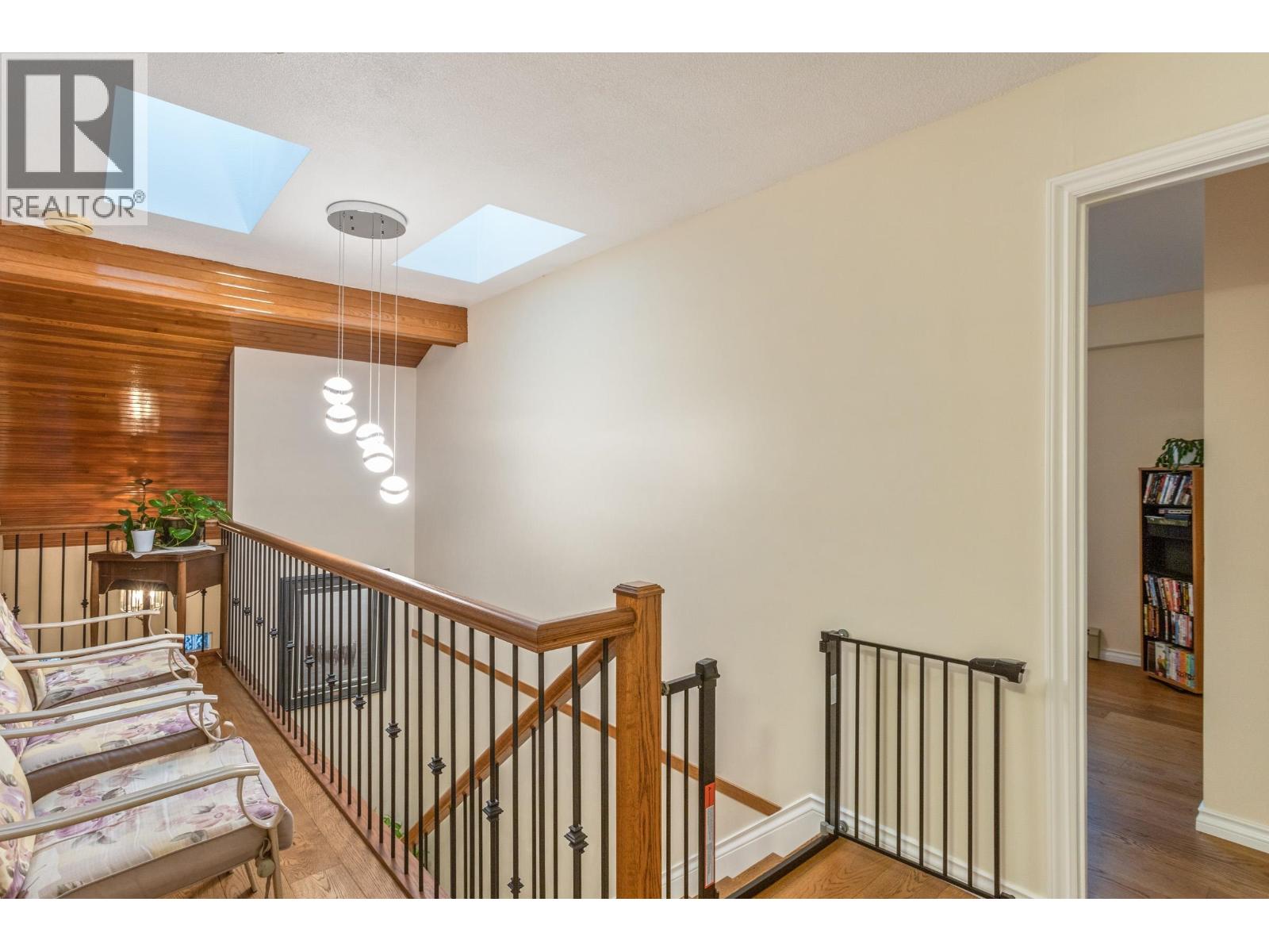 4729 Canada Way Property Photo 28