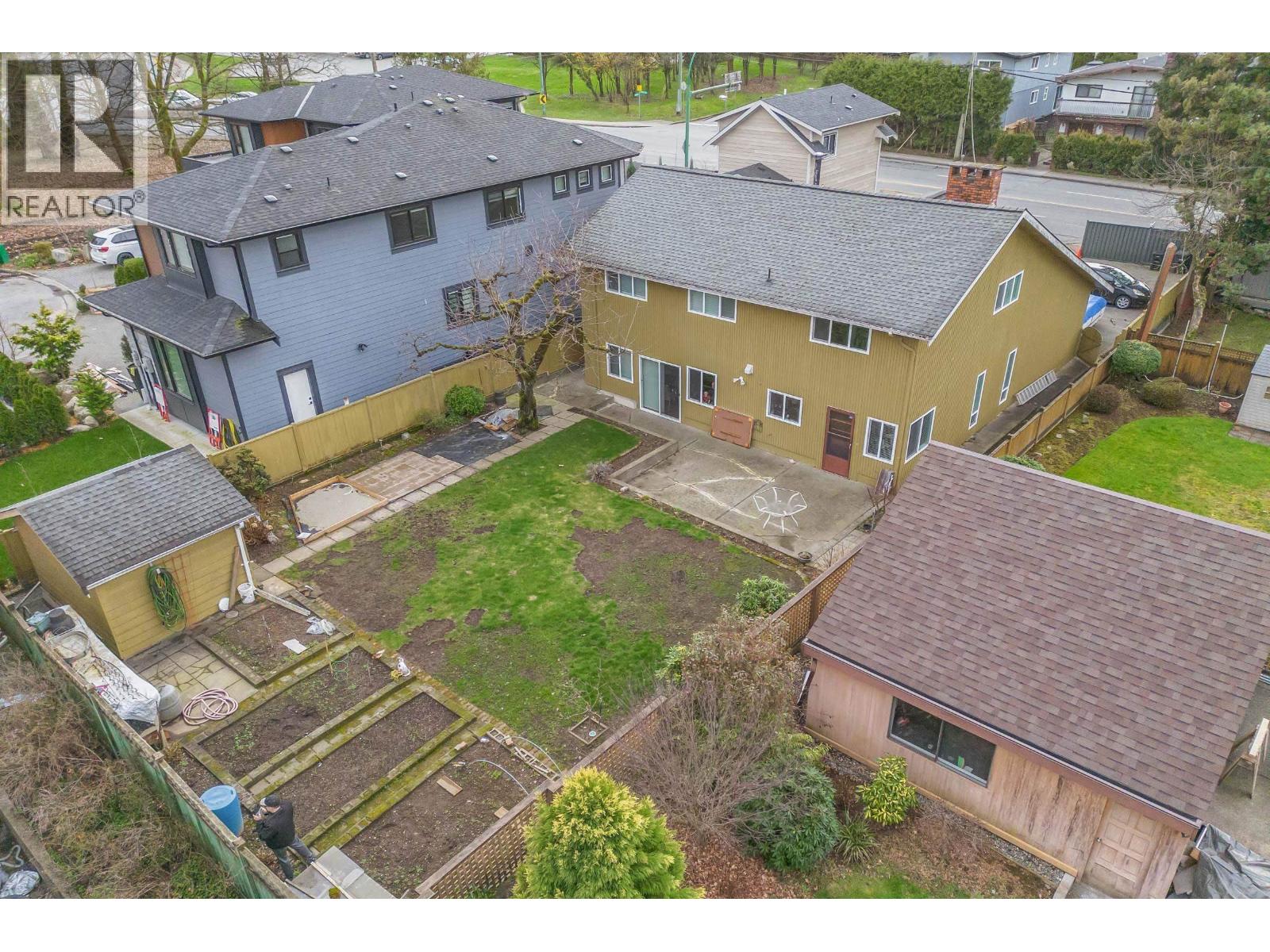 4729 Canada Way Property Photo 31