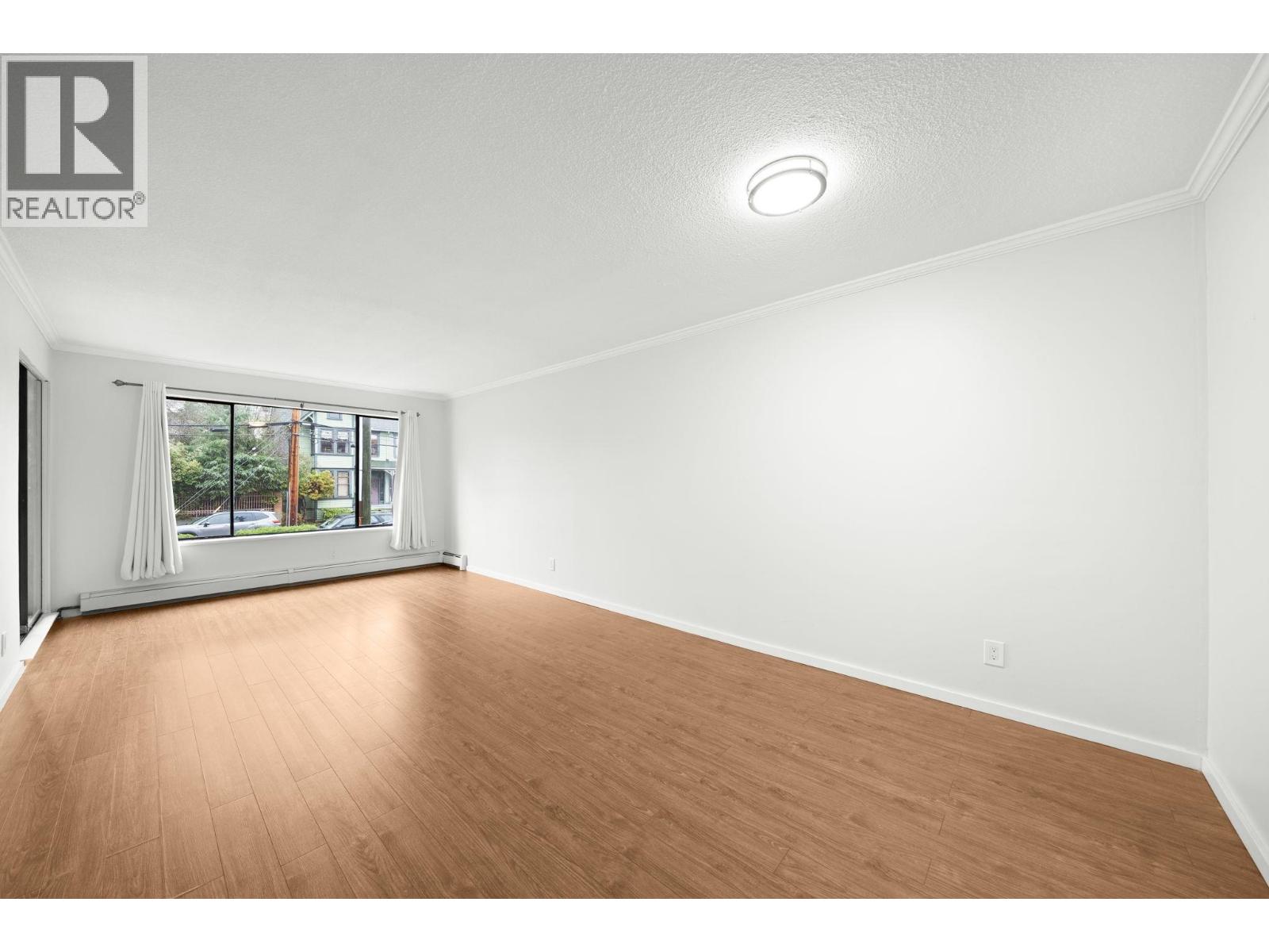 213 436 Seventh Street Property Photo 7