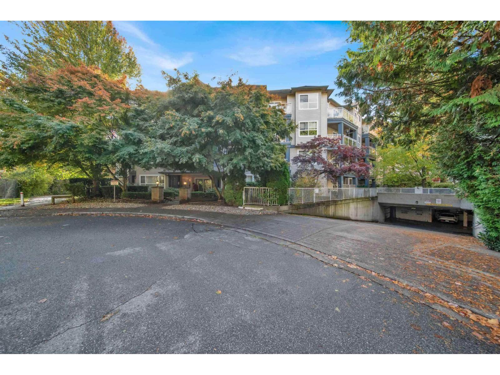 210 8115 121a Street Property Photo 23