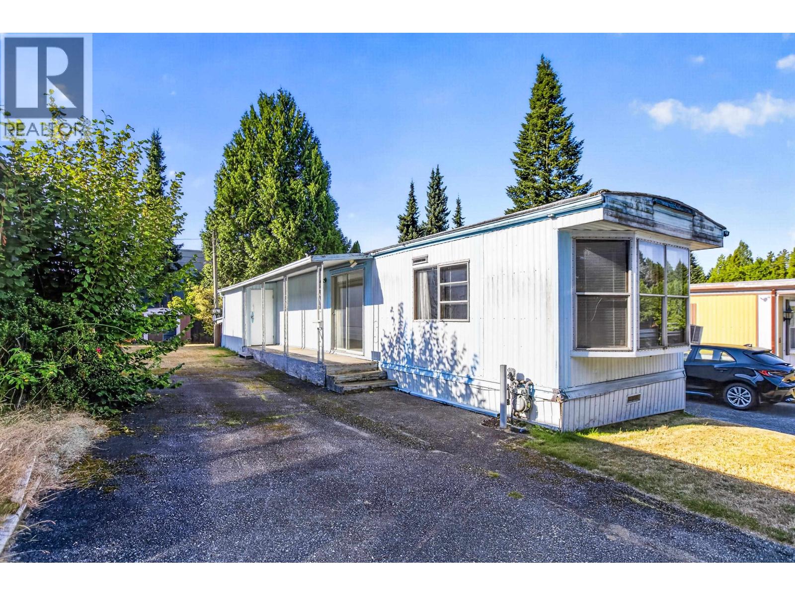 14 21163 Lougheed Highway Property Photo 1