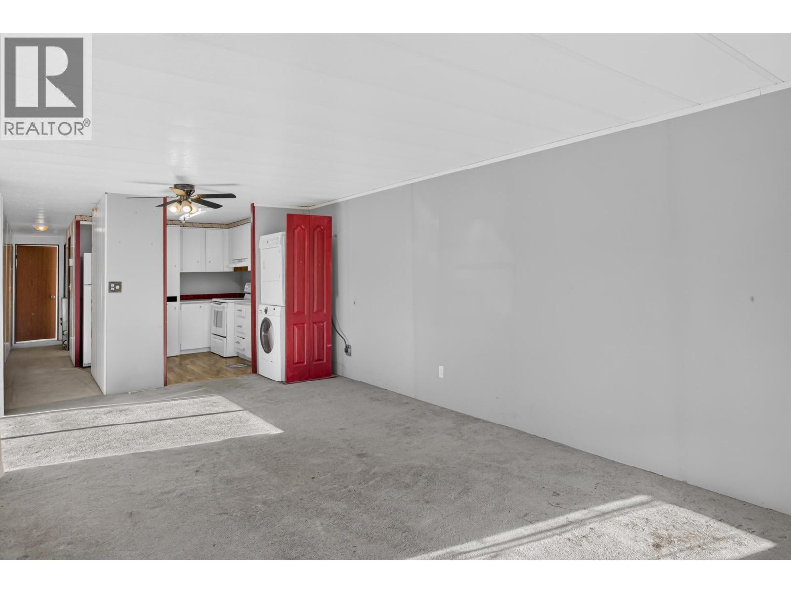 14 21163 Lougheed Highway Property Photo 8