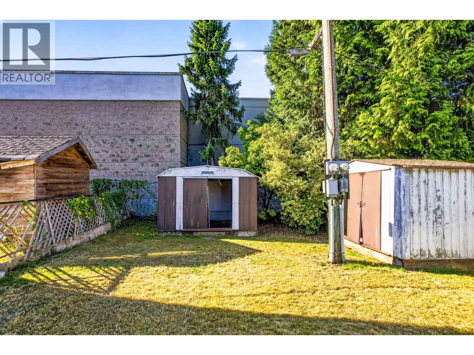 14 21163 Lougheed Highway Property Photo 23
