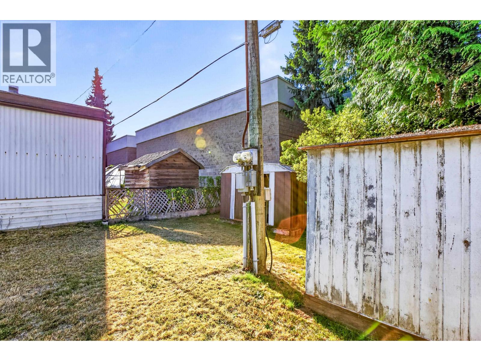 14 21163 Lougheed Highway Property Photo 28