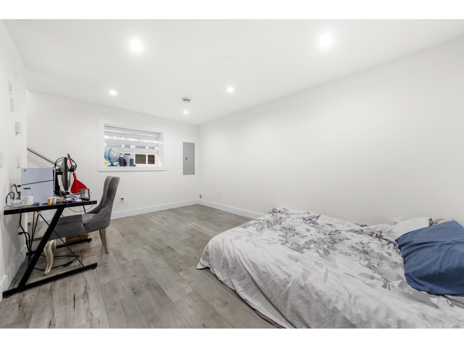 6021 128a Street Property Photo 22