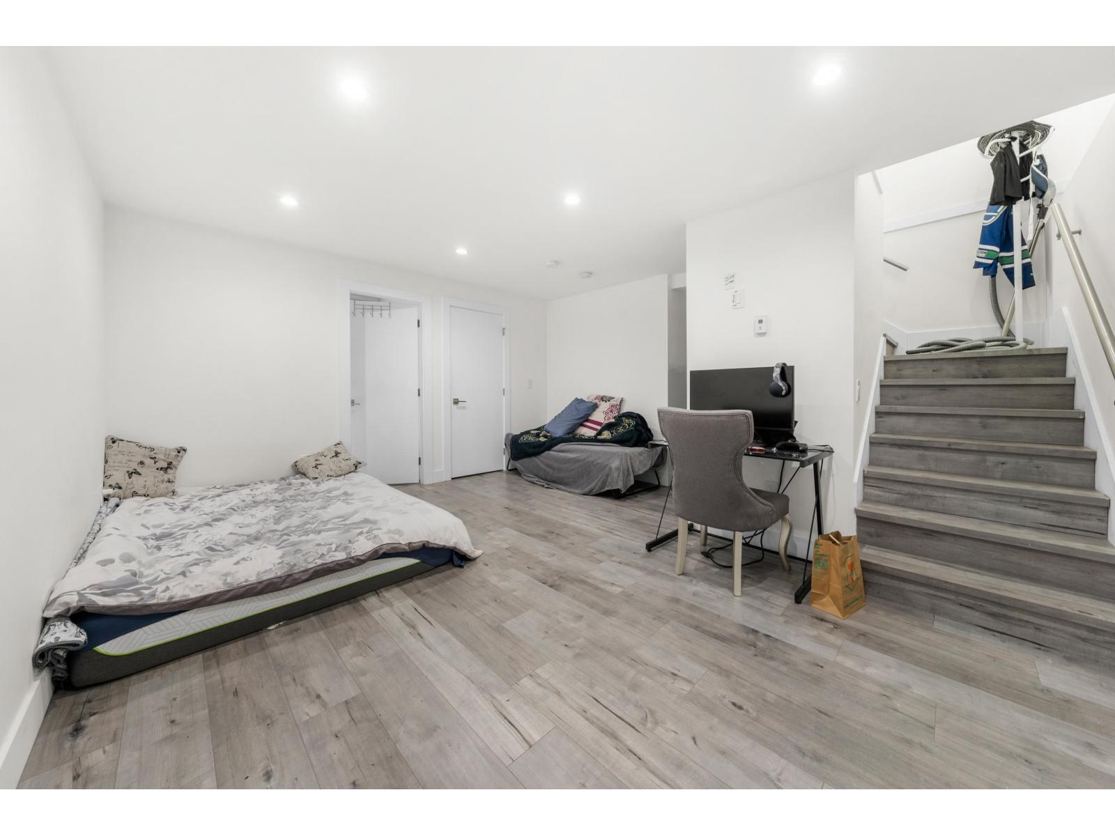 6021 128a Street Property Photo 23