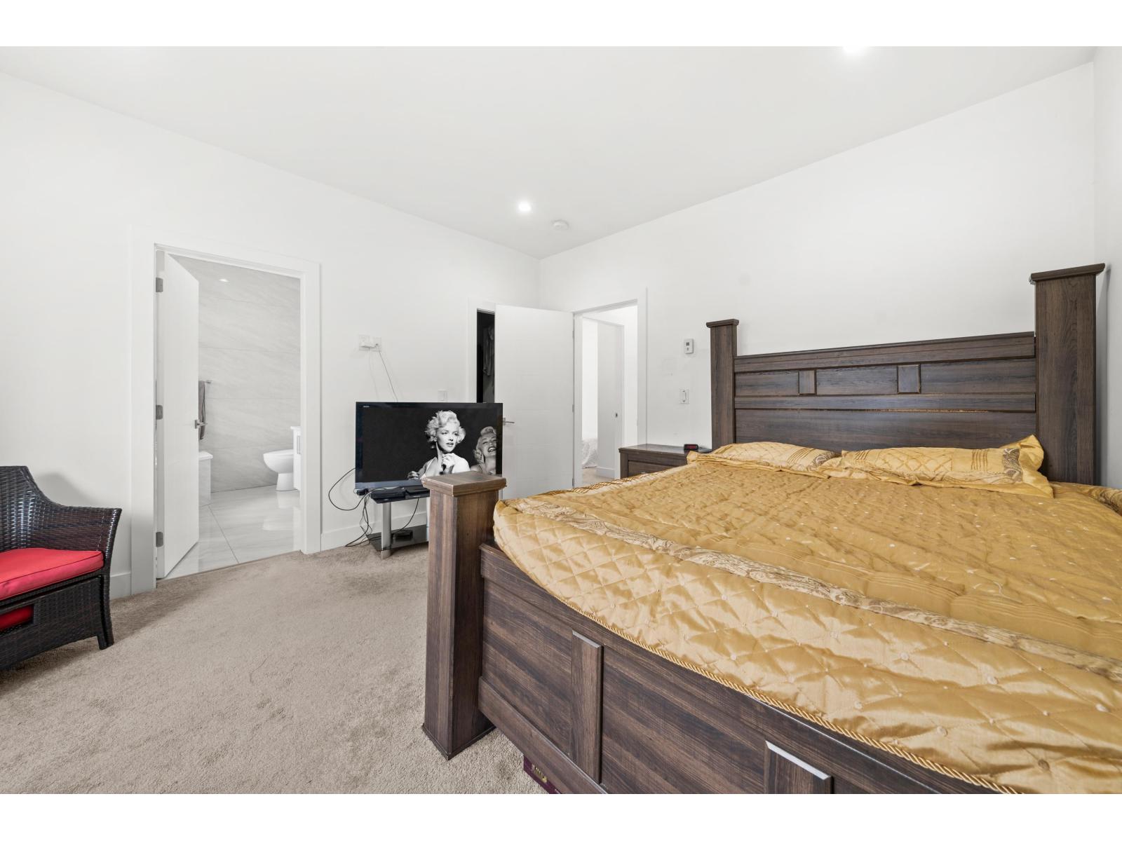 6021 128a Street Property Photo 32
