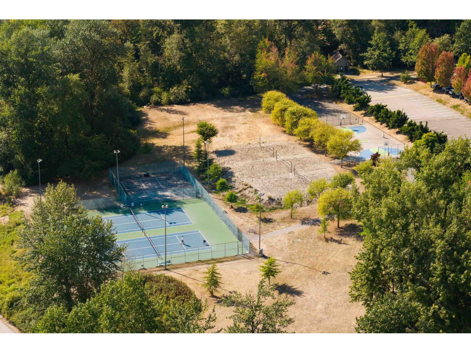 84 7895 162 Avenue Property Photo 16