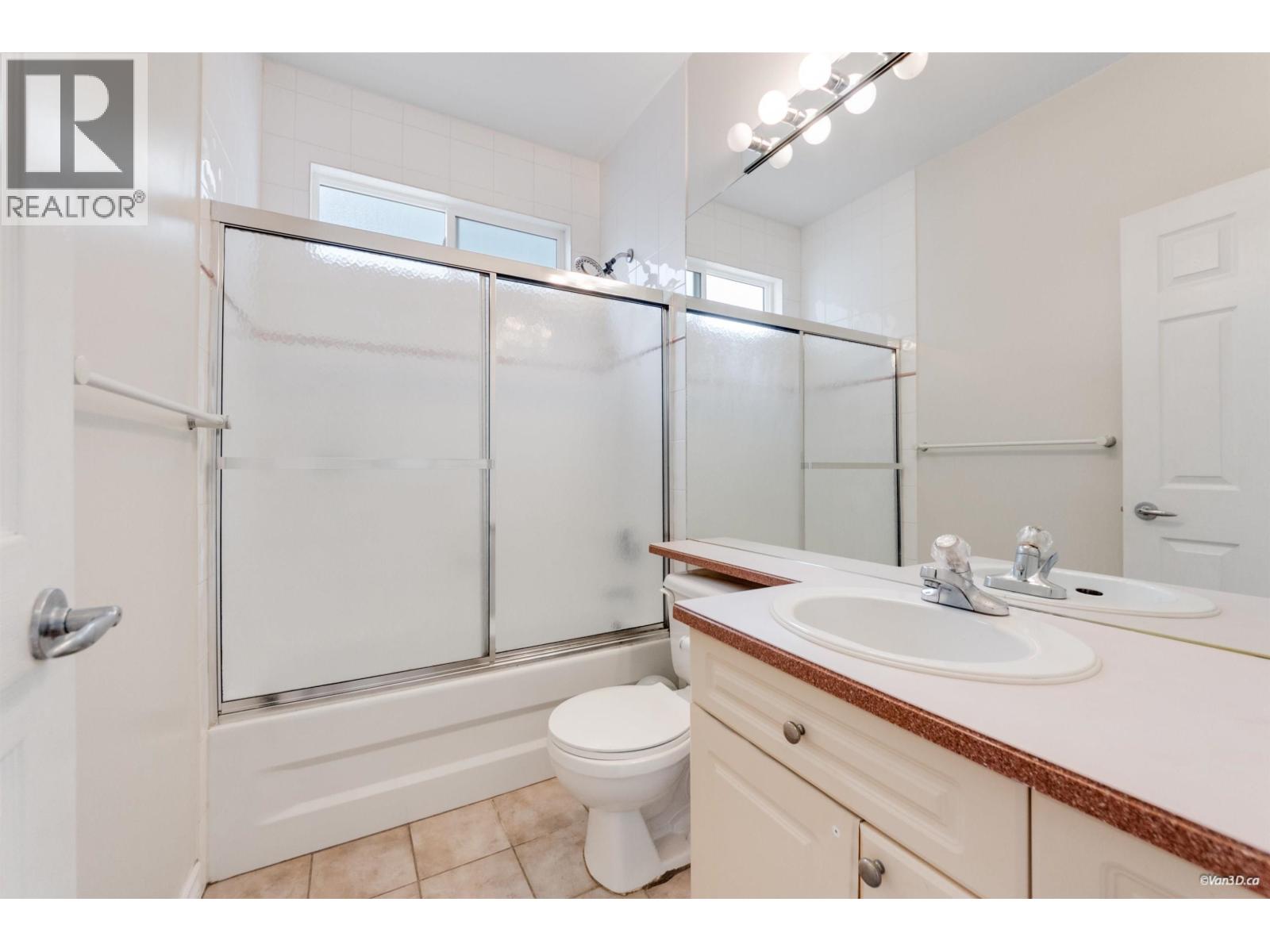 5177 Carson Street Property Photo 15