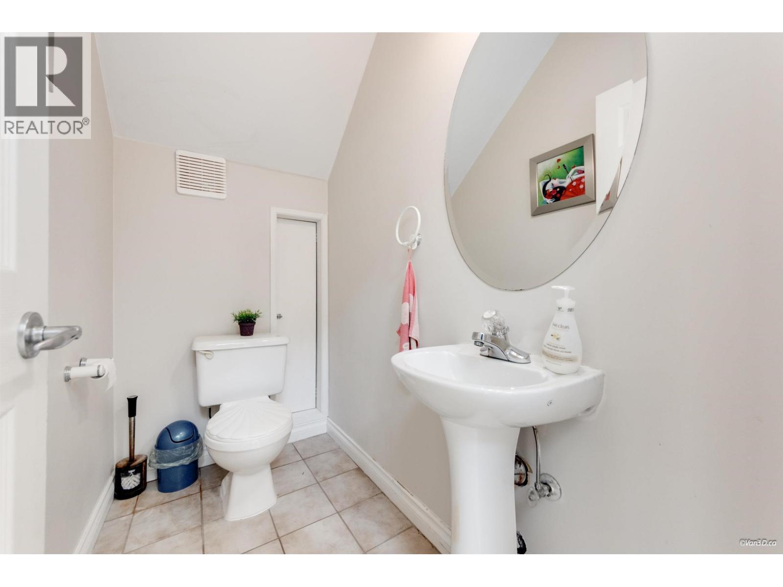 5177 Carson Street Property Photo 19